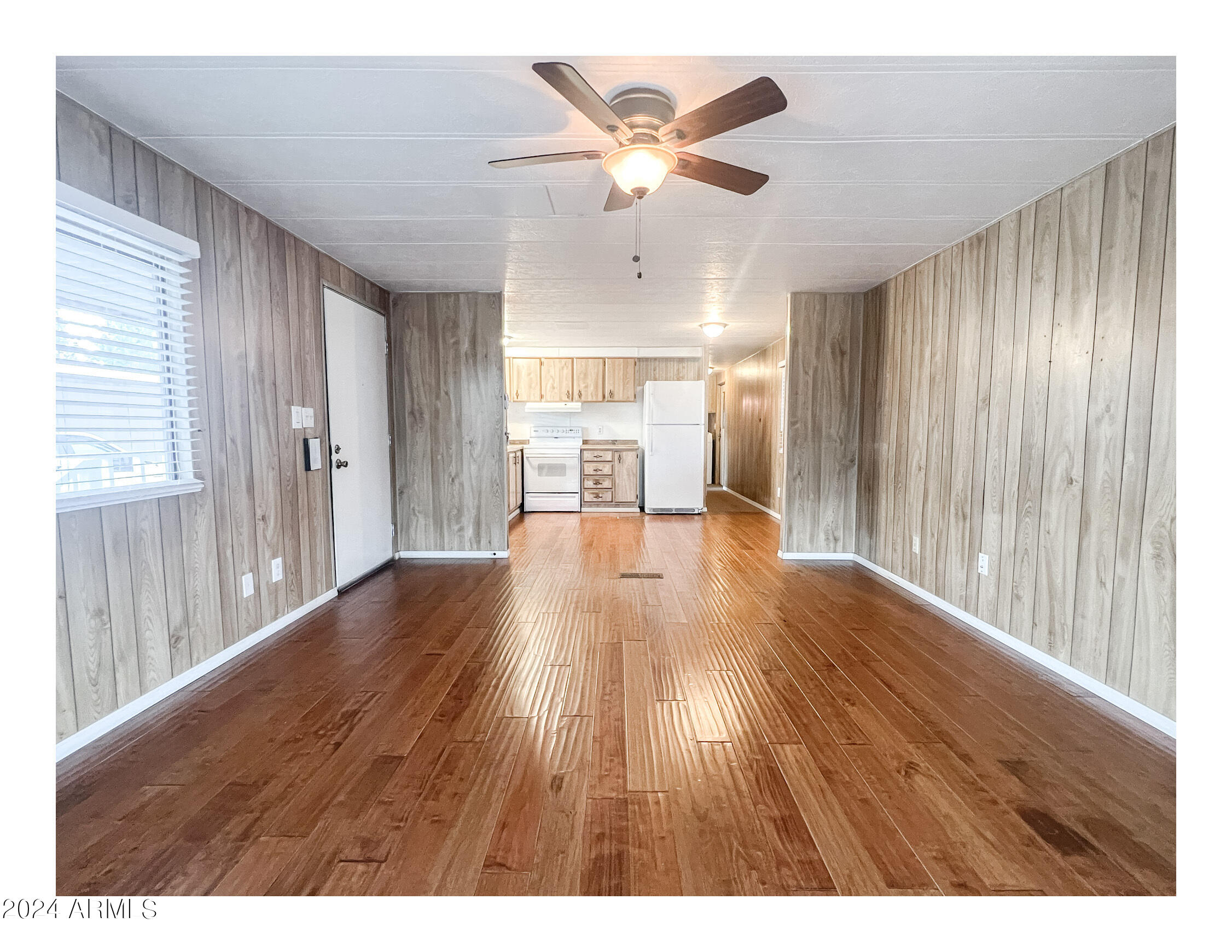 535 S ALMA SCHOOL Road 38