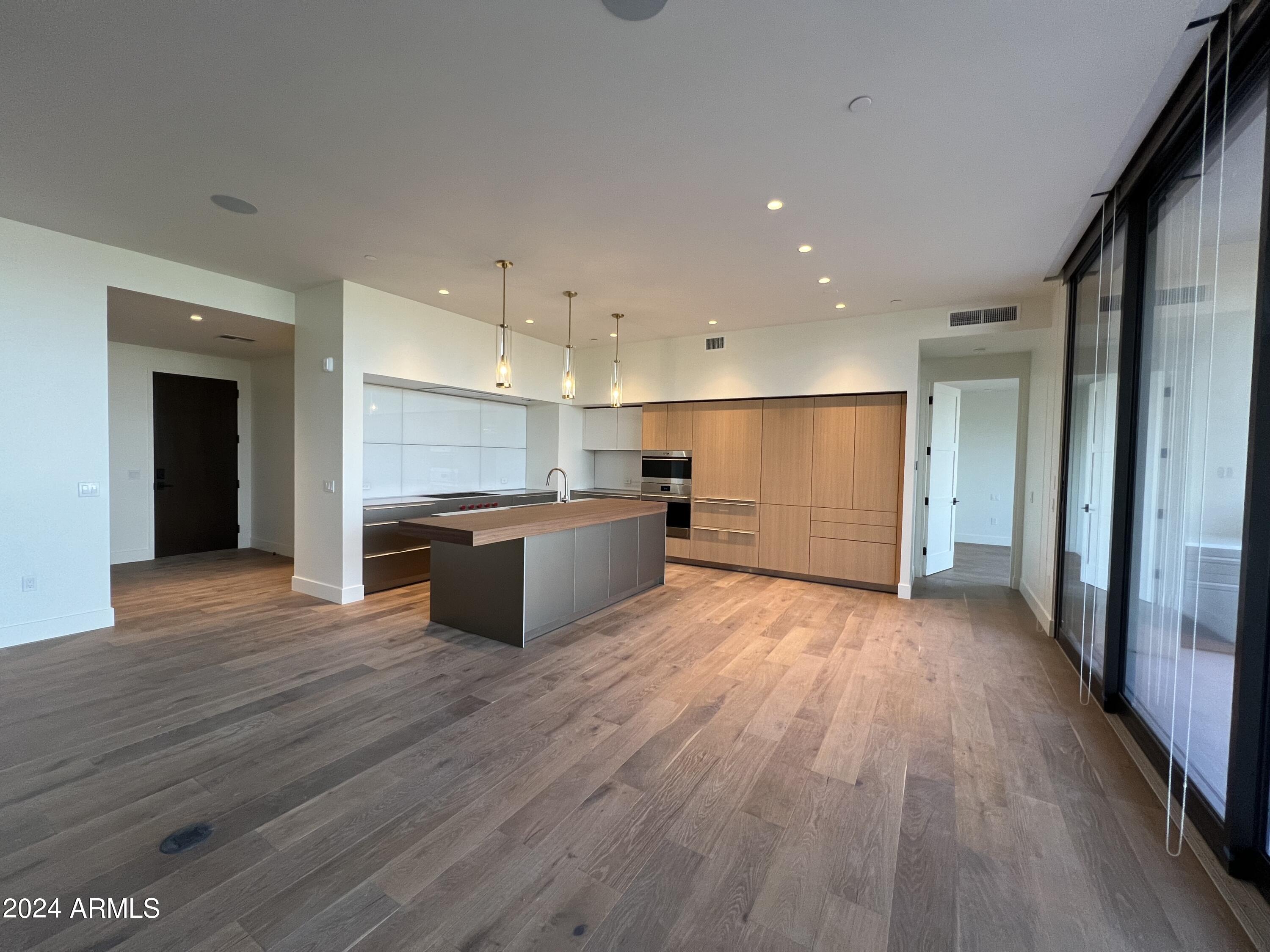 5000 N Camelback Ridge Road 104