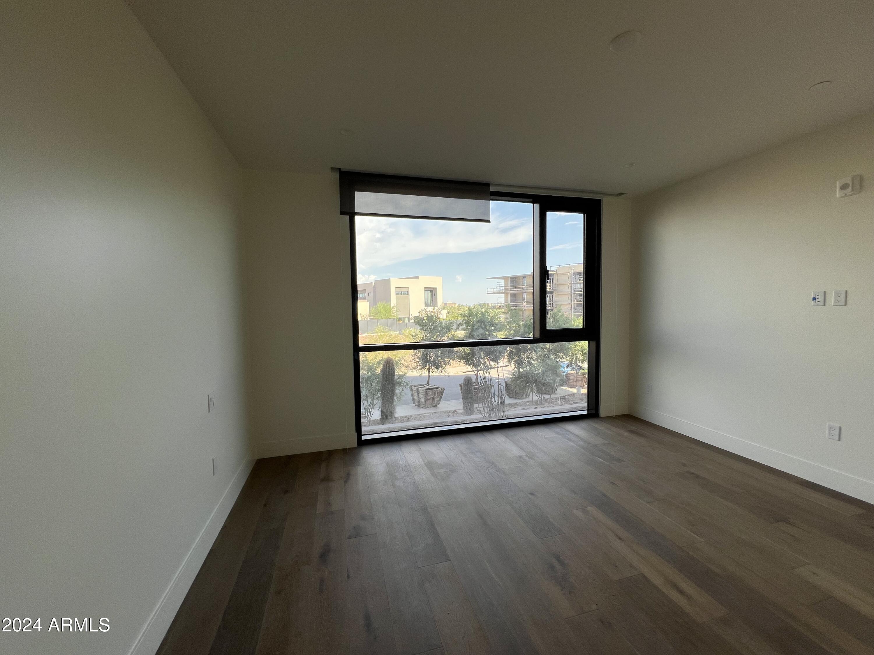 5000 N Camelback Ridge Road 104