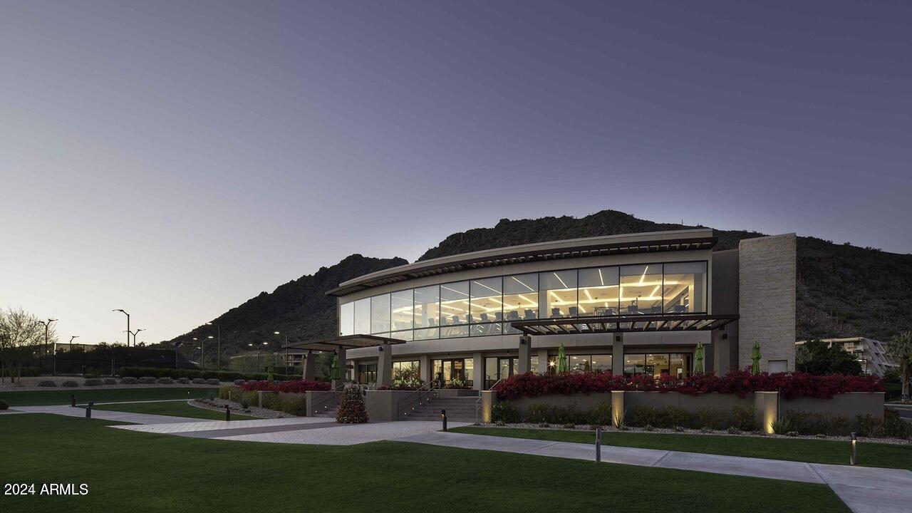 5000 N Camelback Ridge Road 104