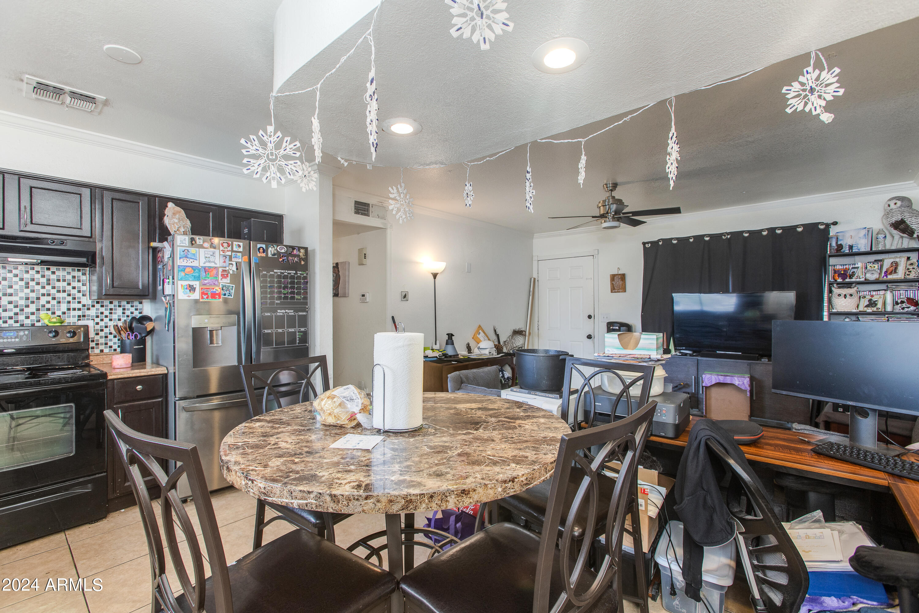 2444 E MCARTHUR Drive