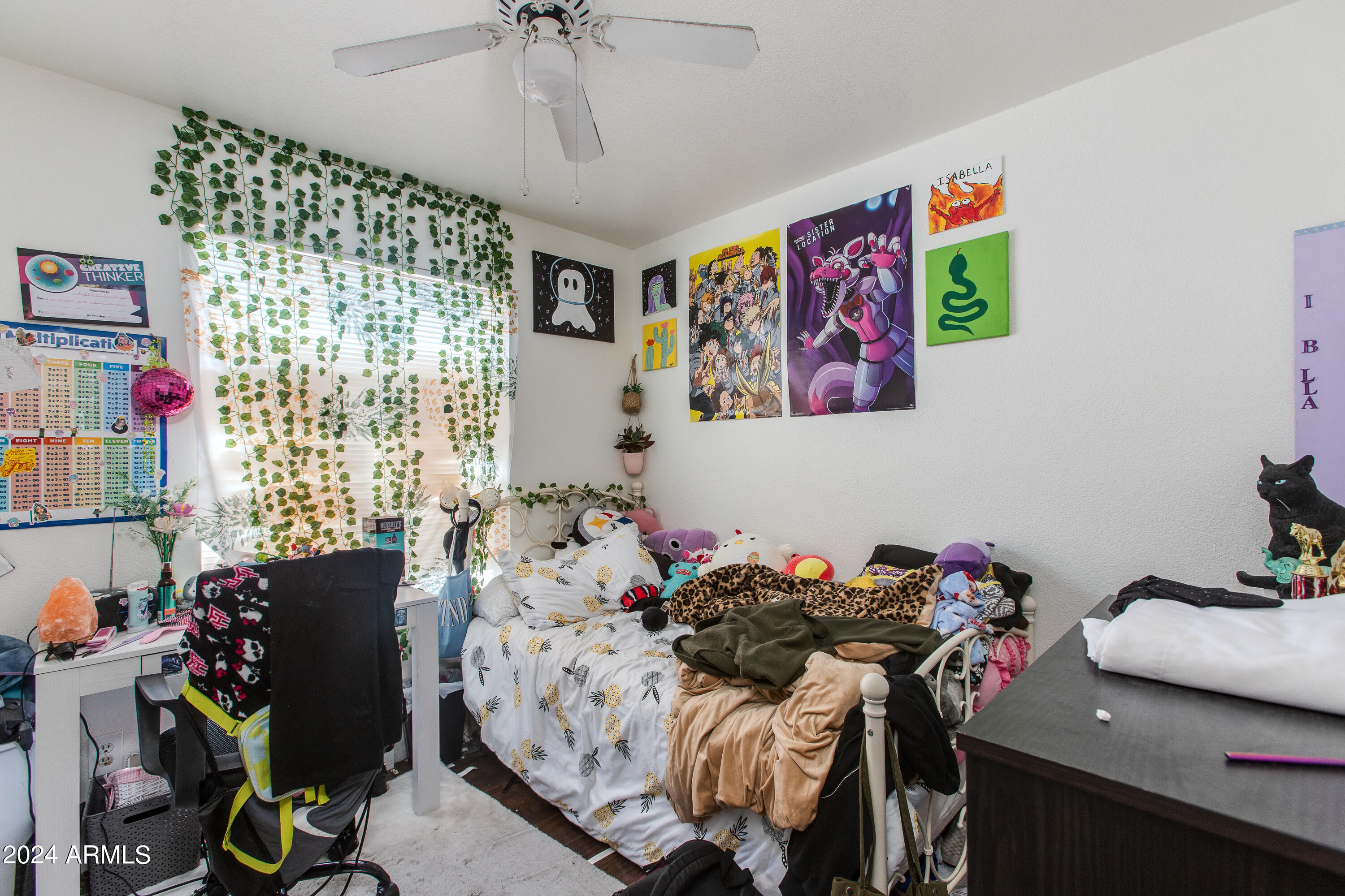 2444 E MCARTHUR Drive