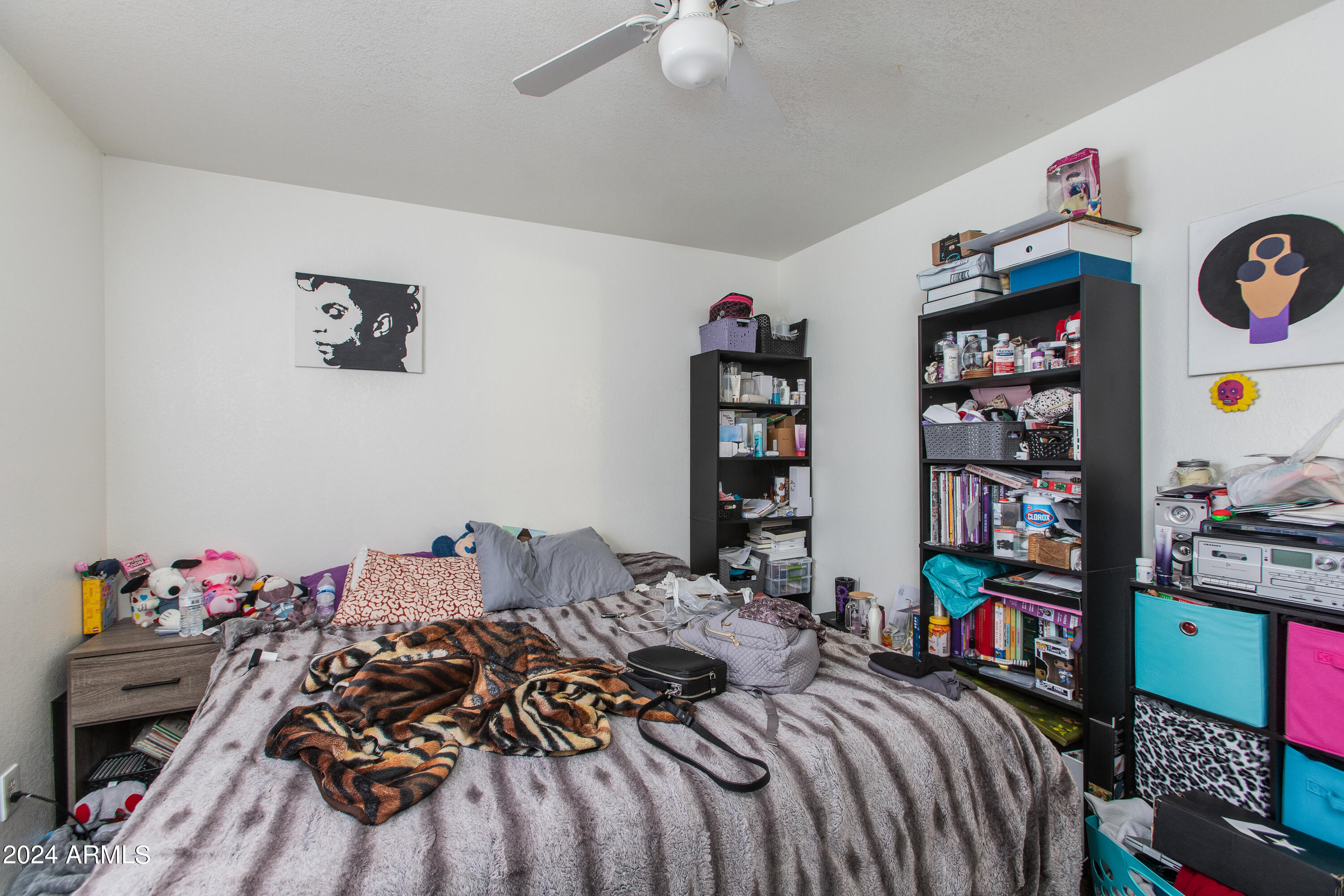 2444 E MCARTHUR Drive