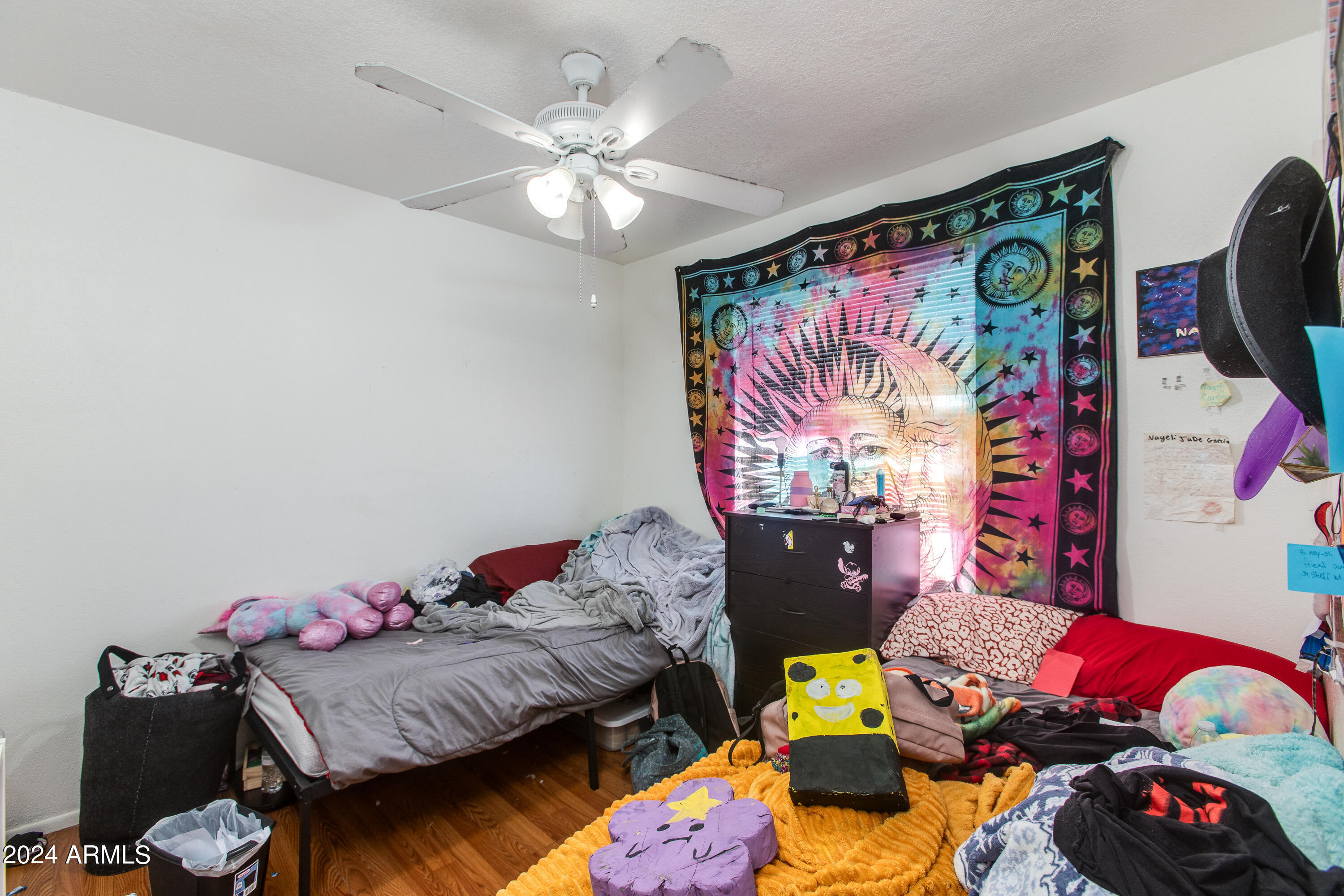 2444 E MCARTHUR Drive