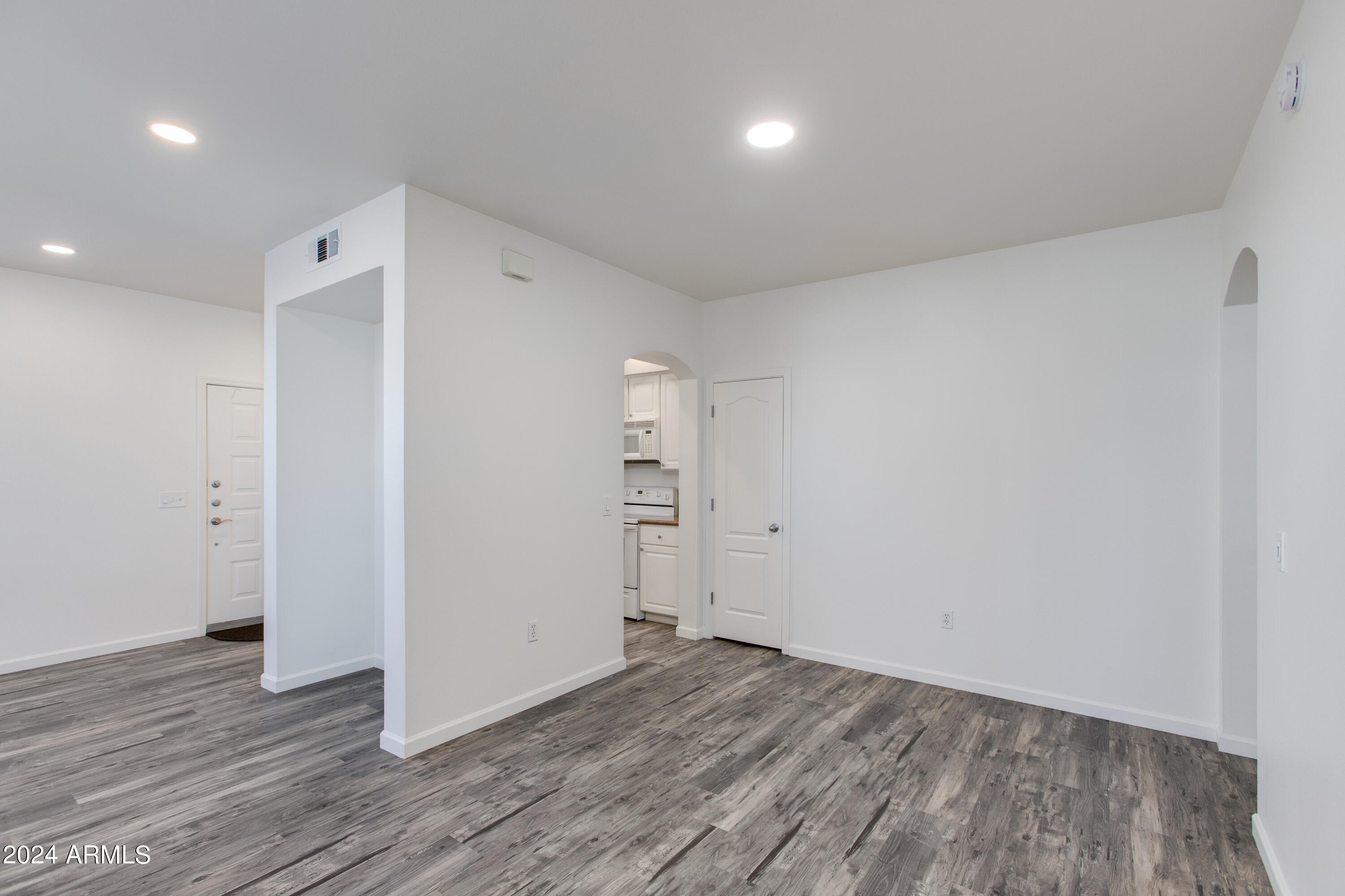 4343 N 21ST Street, 109