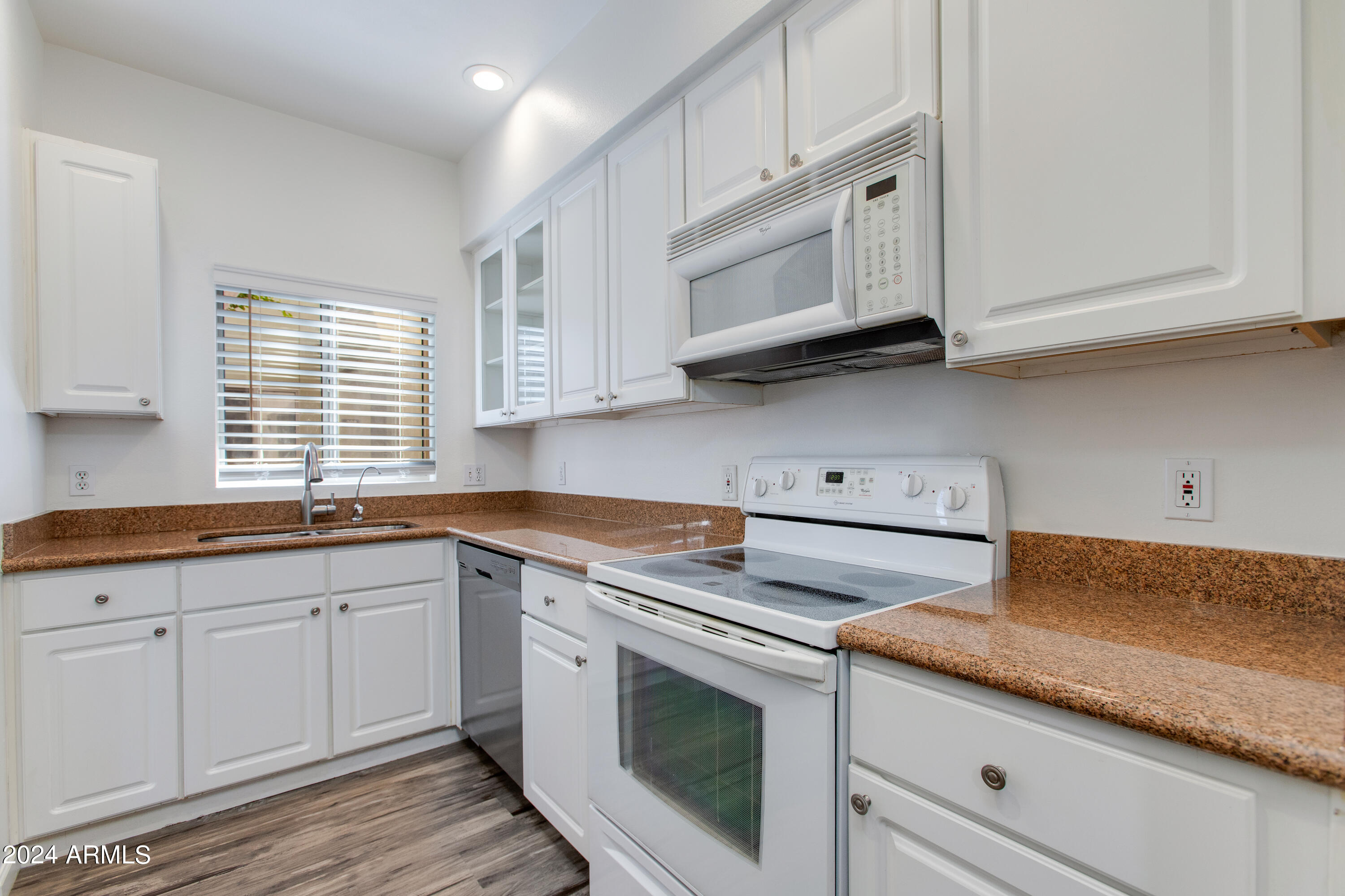 4343 N 21ST Street, 109