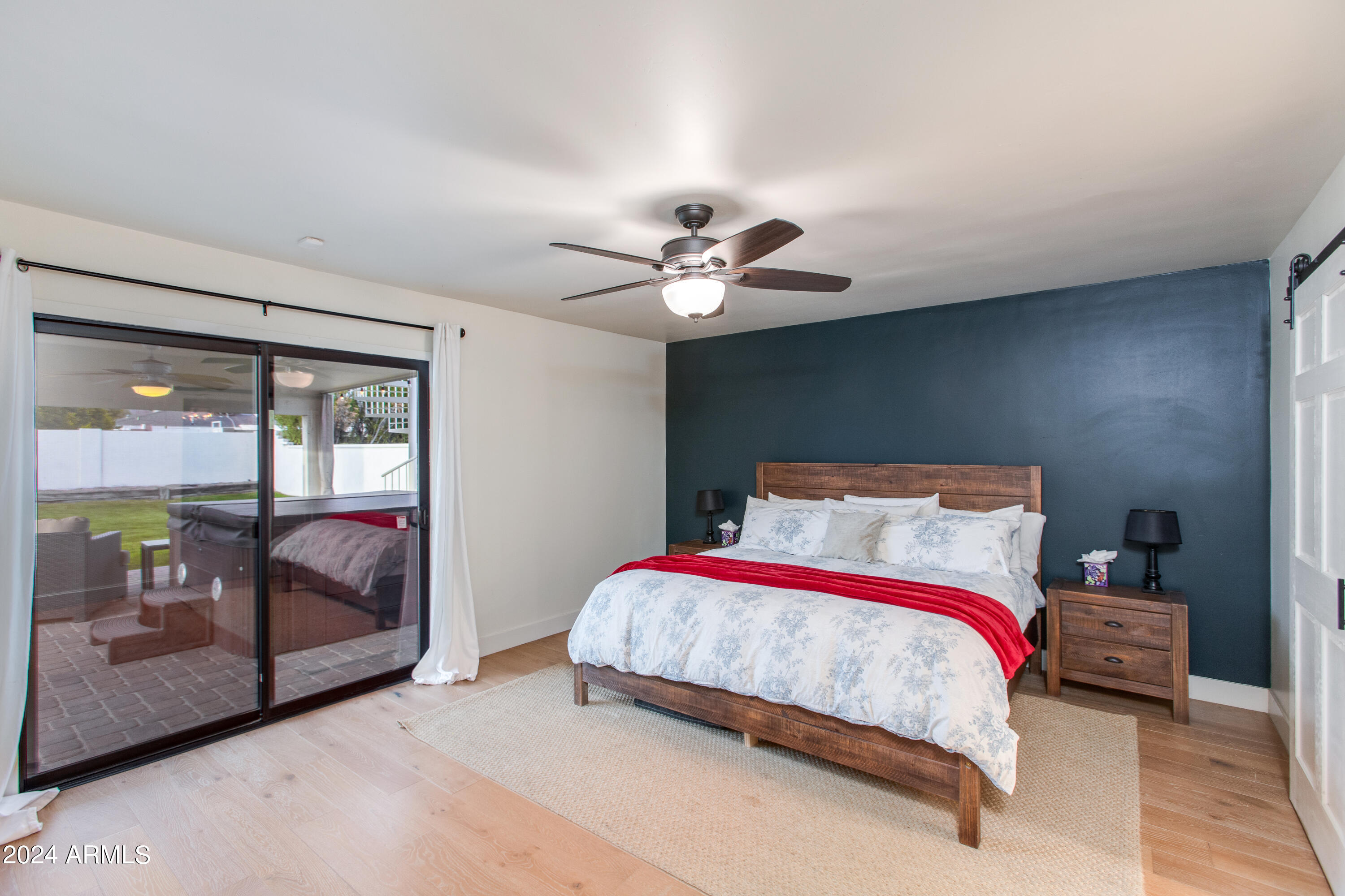 3536 E MEADOWBROOK Avenue