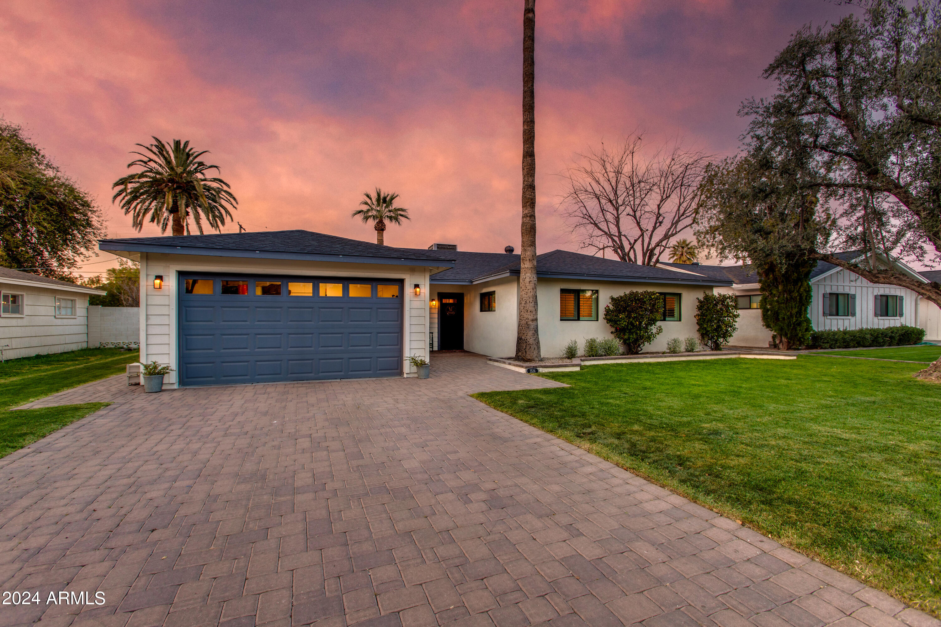 3536 E MEADOWBROOK Avenue