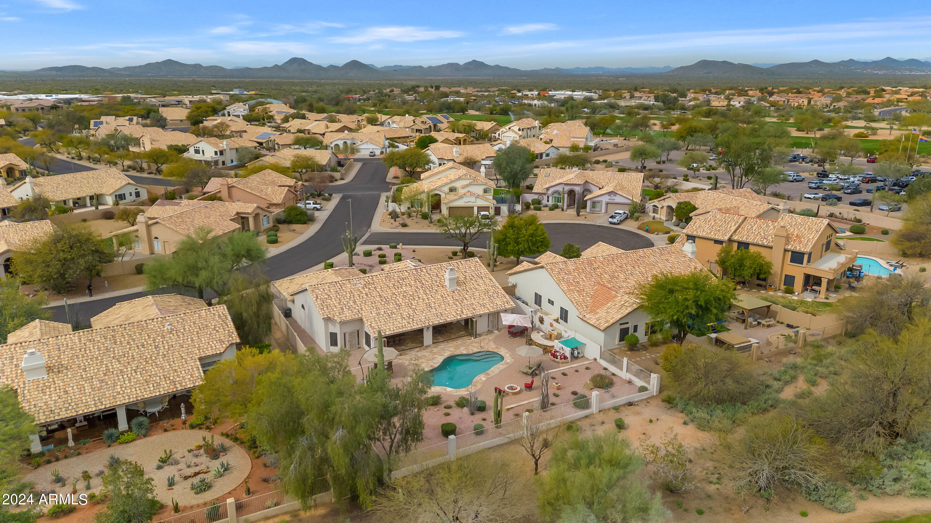 4422 E BARWICK Drive