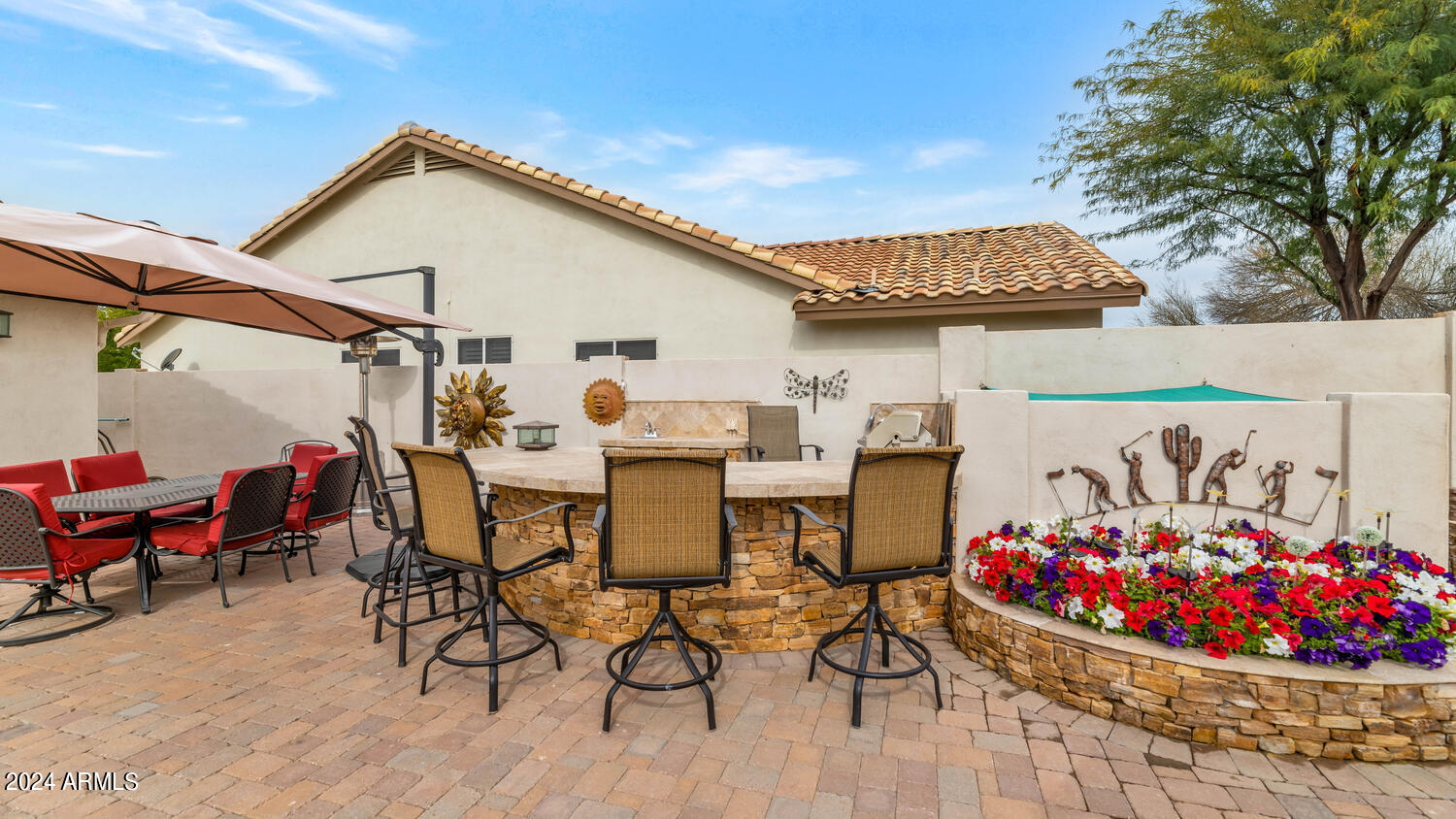 4422 E BARWICK Drive