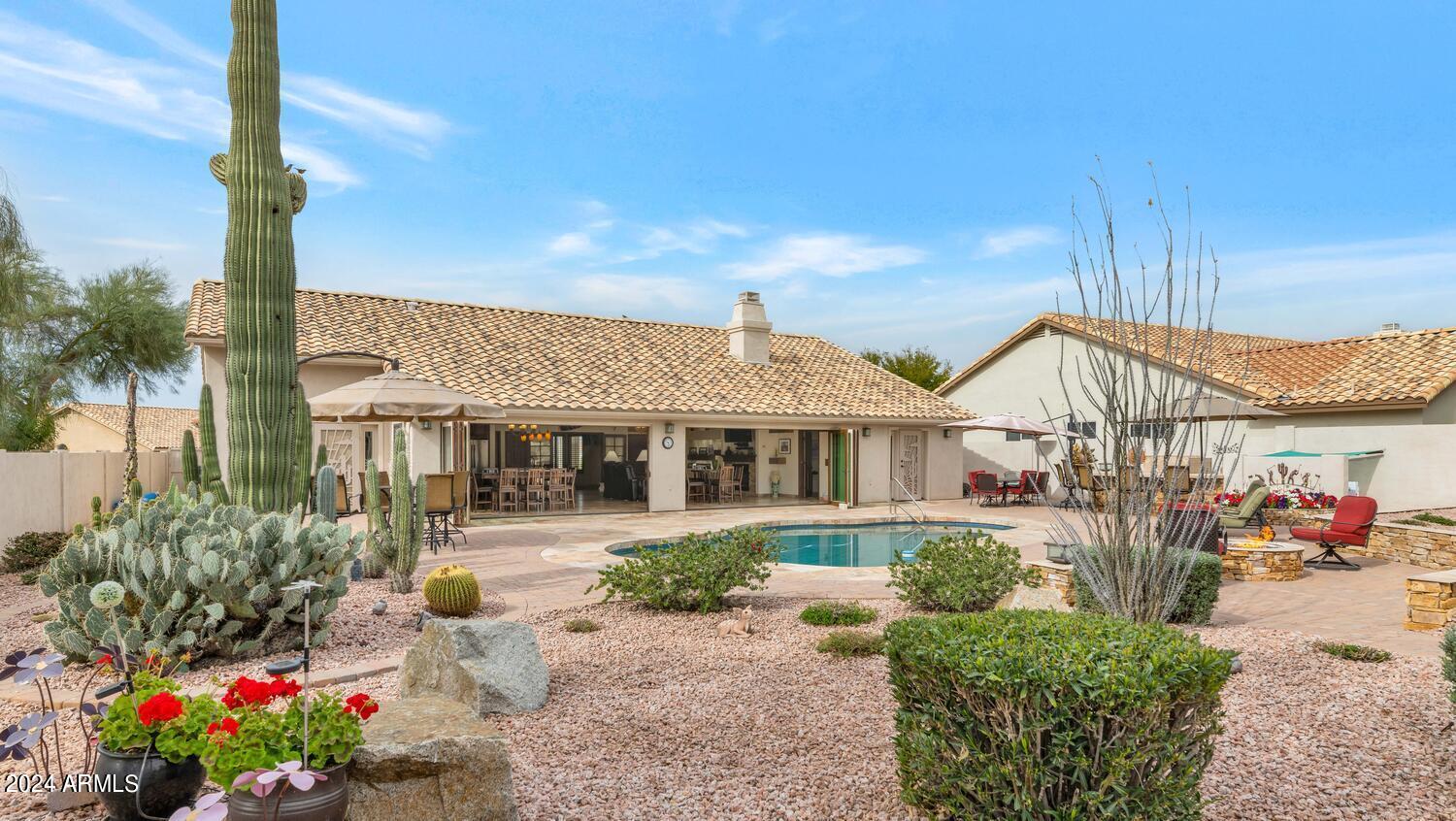 4422 E BARWICK Drive