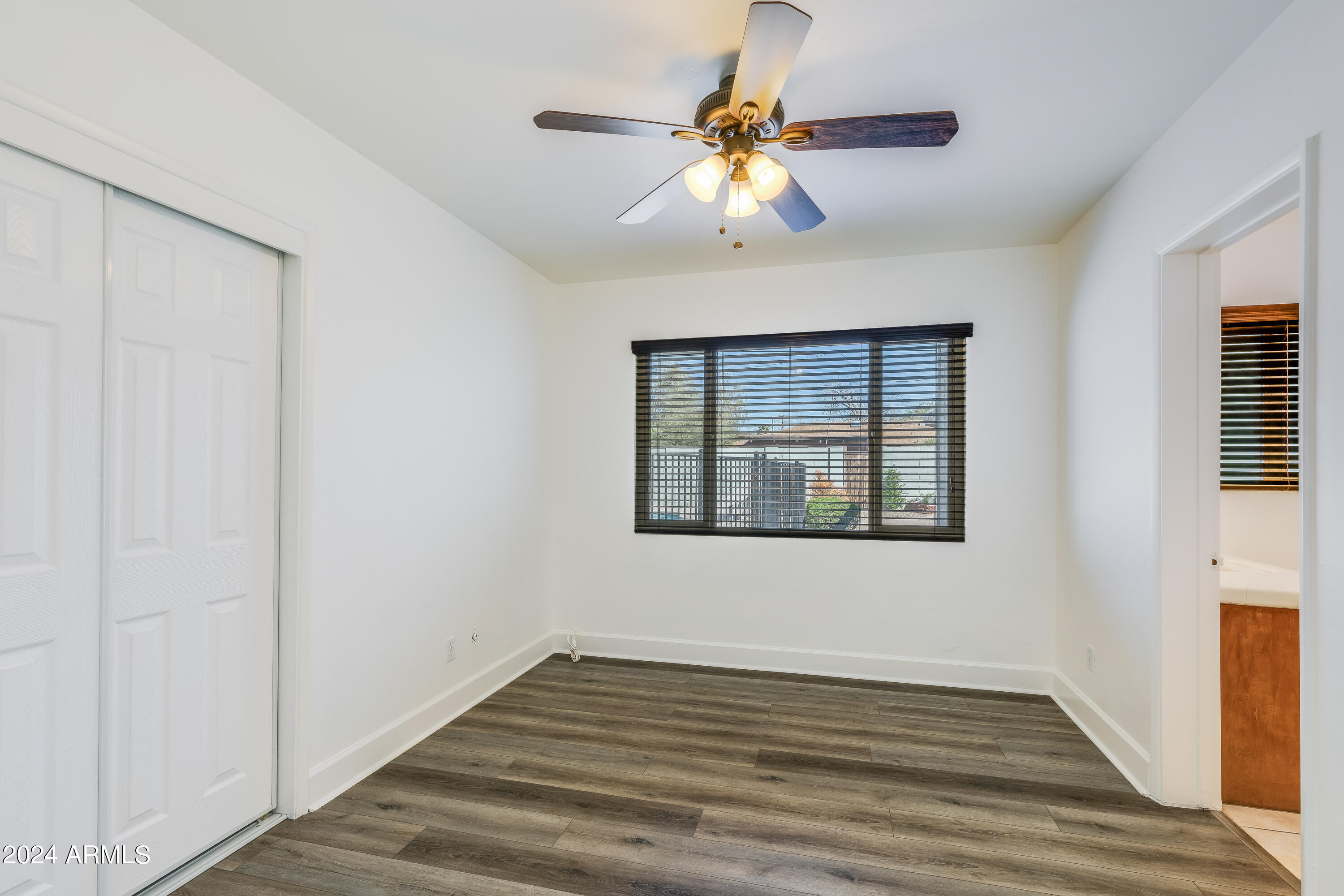 4714 E WINDSOR Avenue