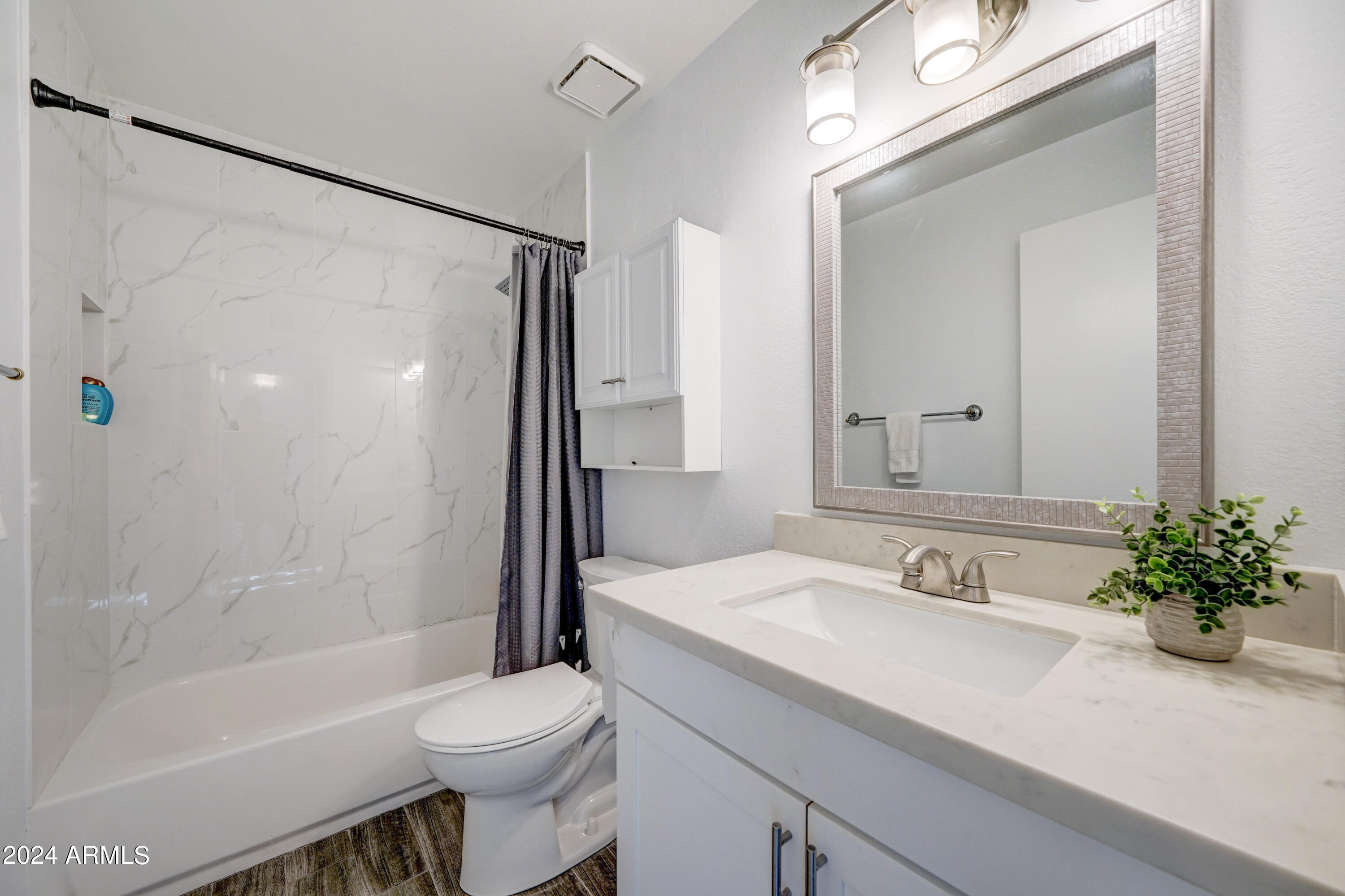 5137 N GRANITE REEF Road