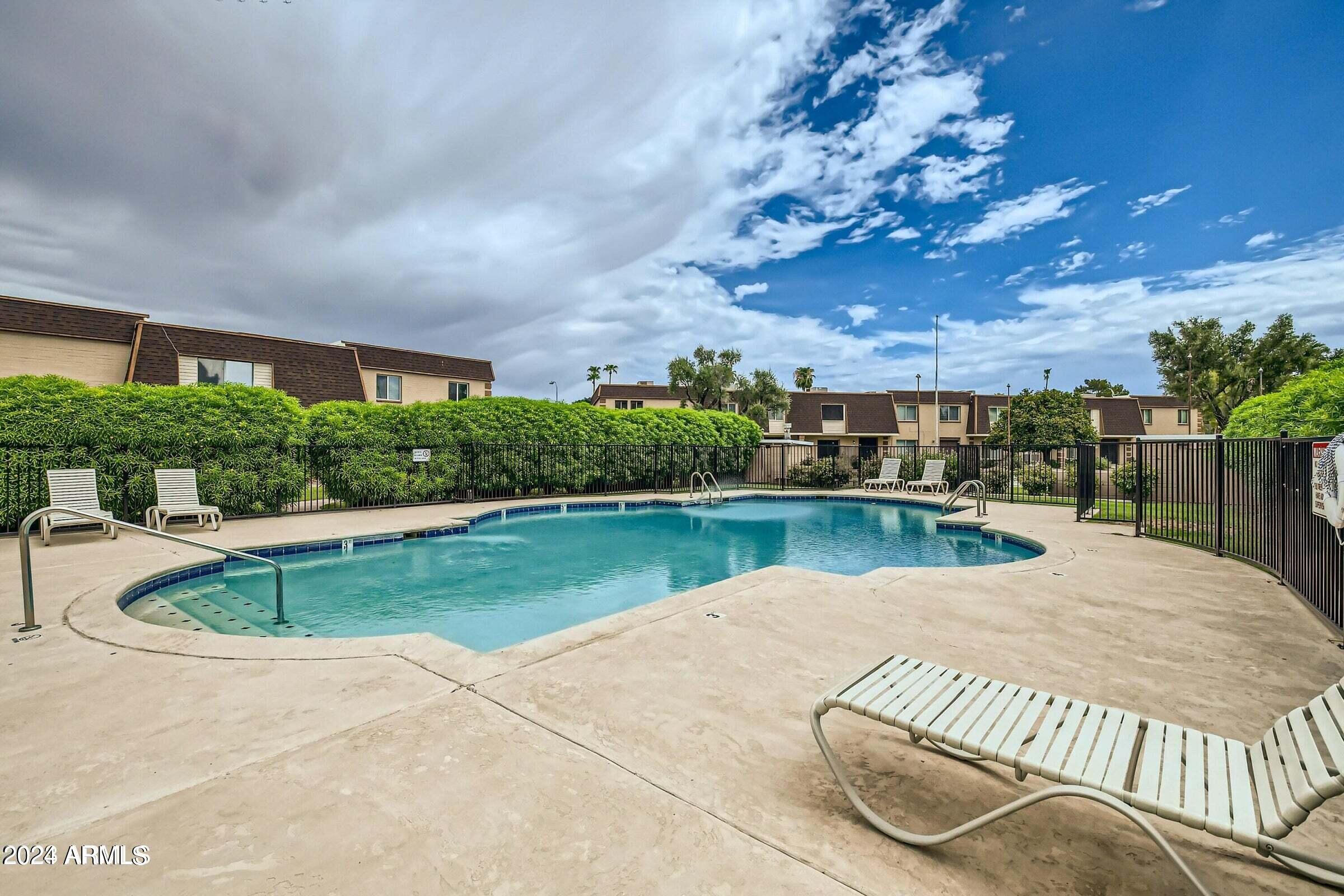 5137 N GRANITE REEF Road