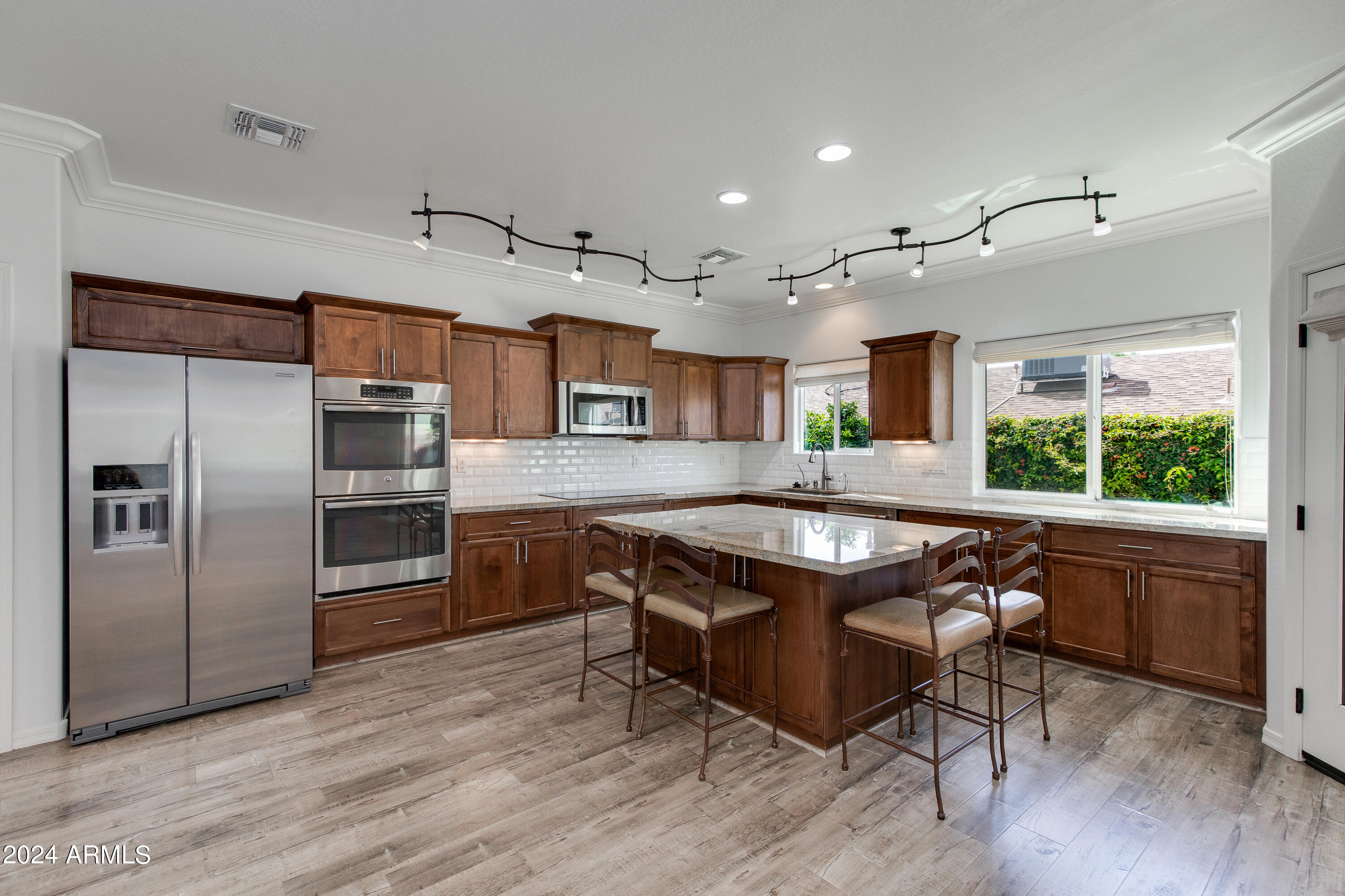 3345 E PINCHOT Avenue, Unit 3