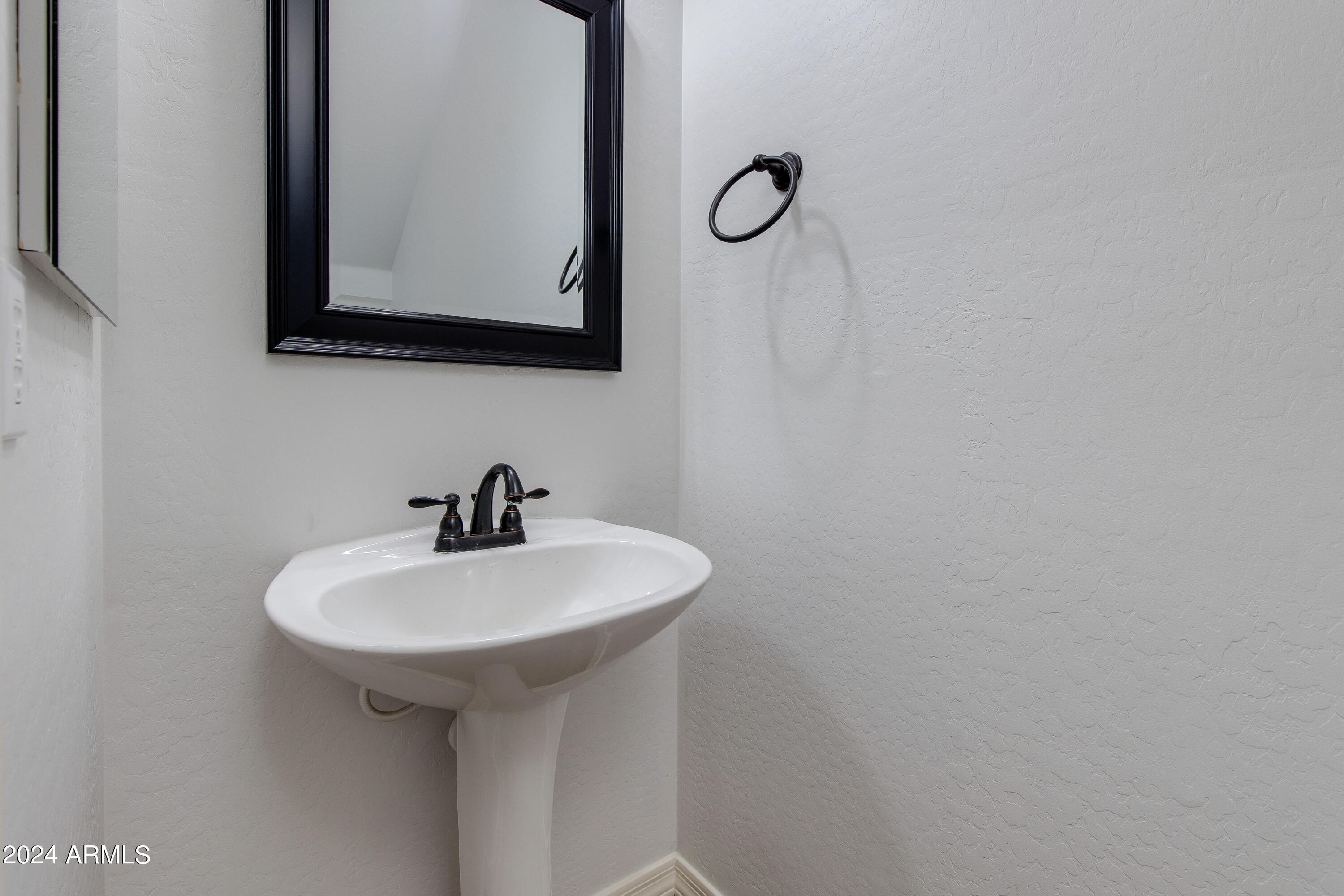 3345 E PINCHOT Avenue, Unit 3