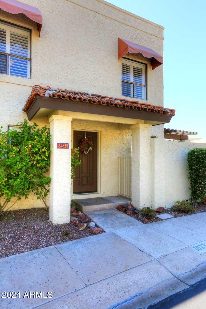 1823 E HAYWARD Avenue, 3