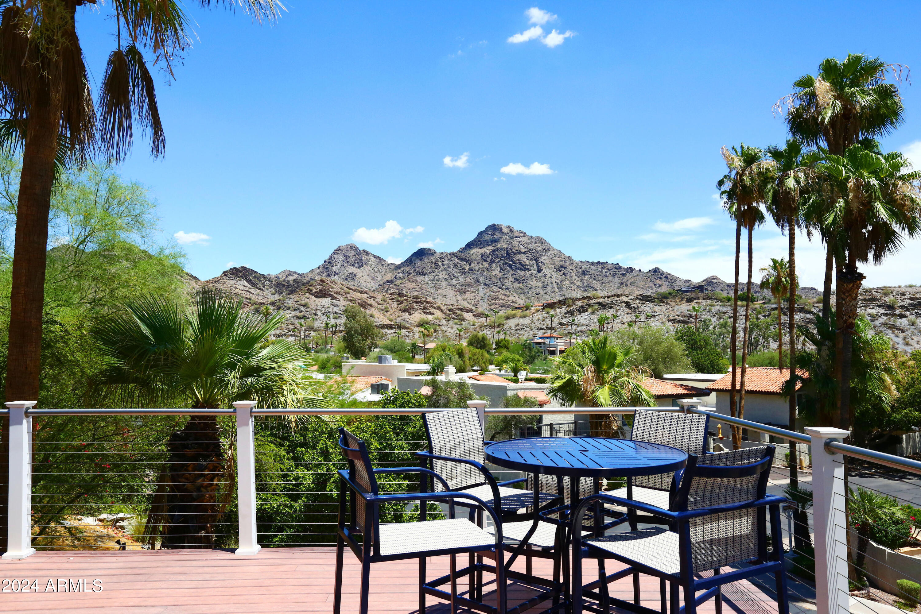 1823 E HAYWARD Avenue, 3