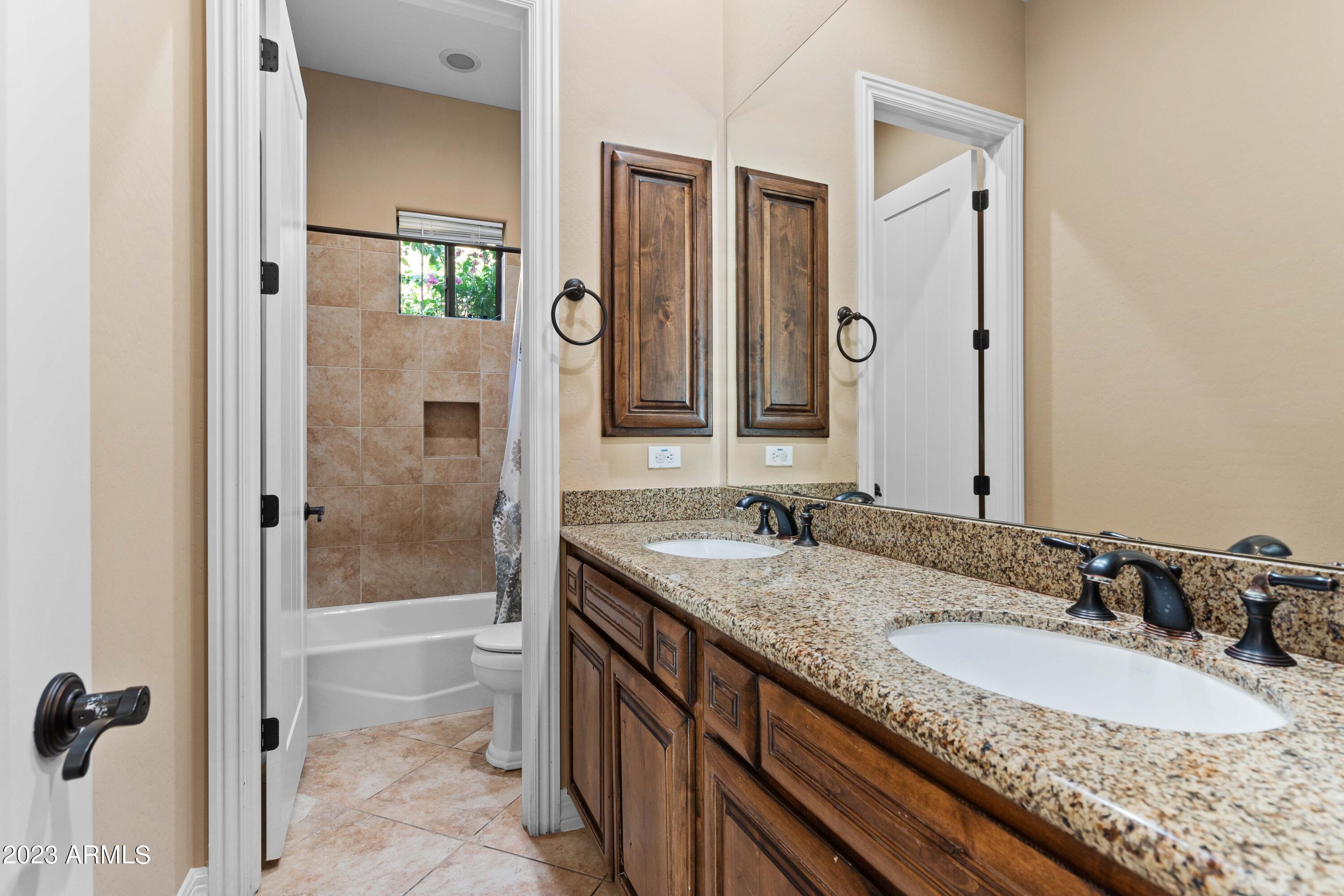 10034 E RIDGERUNNER Drive