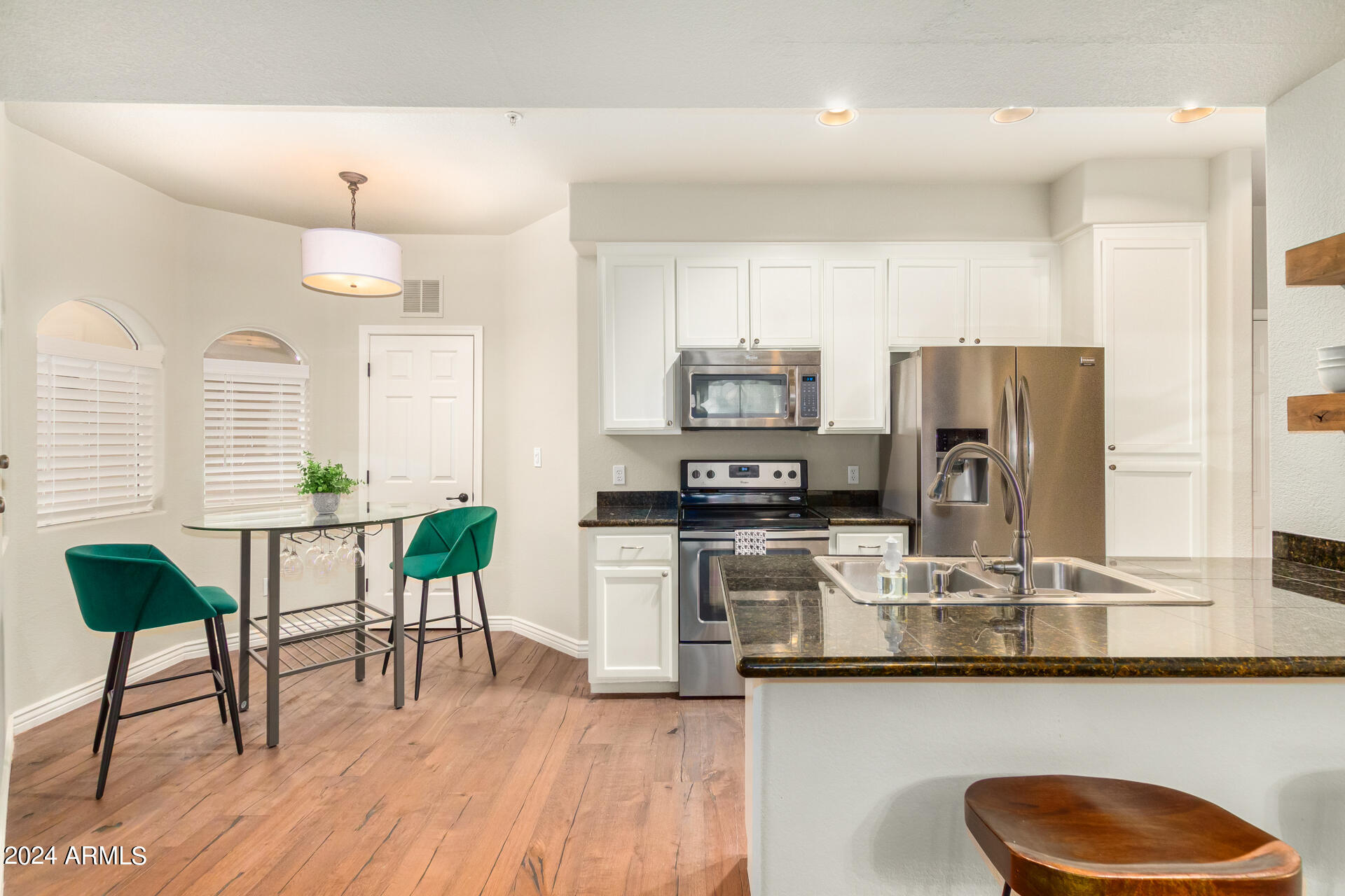 8653 E ROYAL PALM Road, 1018