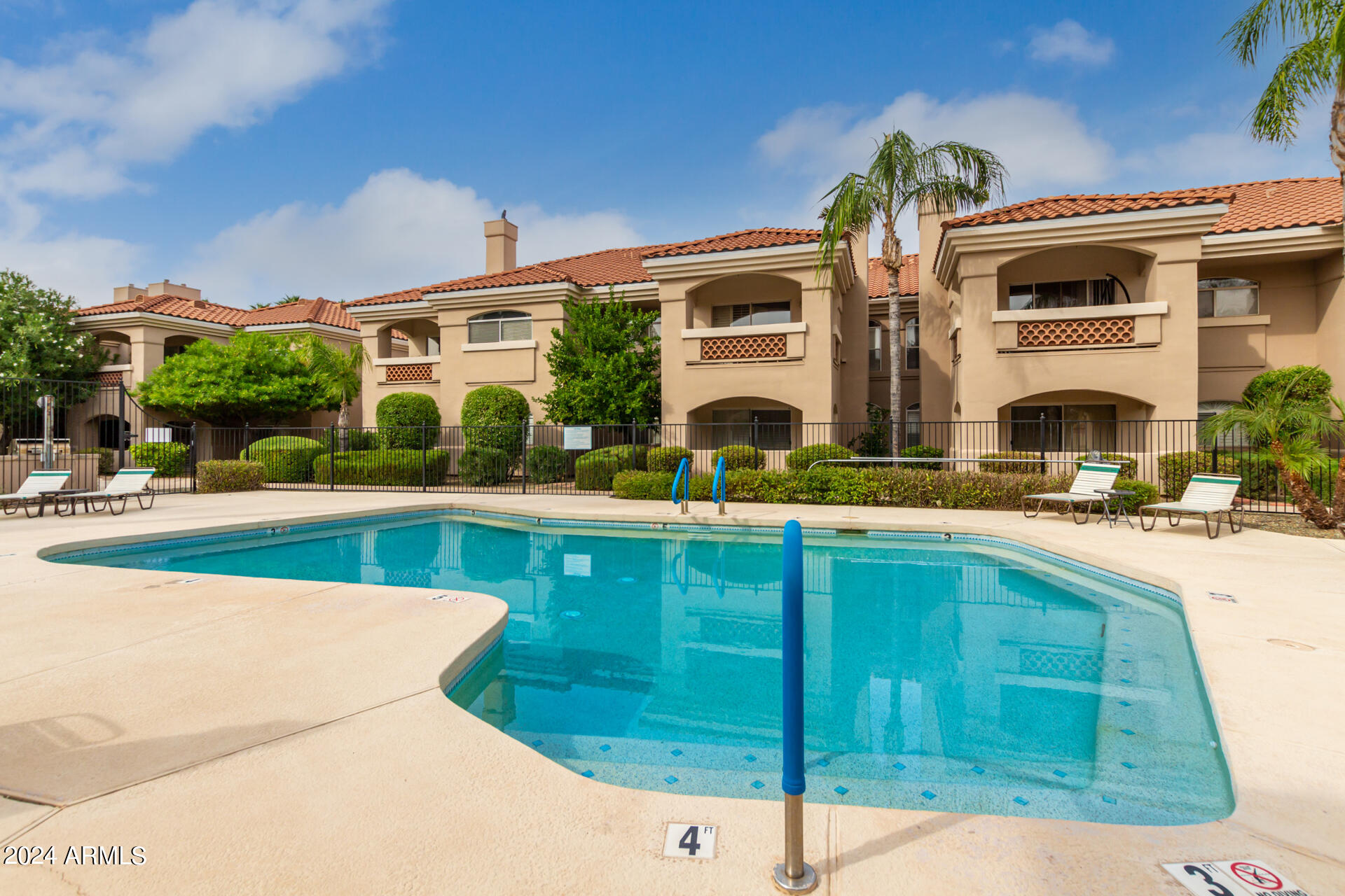 8653 E ROYAL PALM Road, 1018