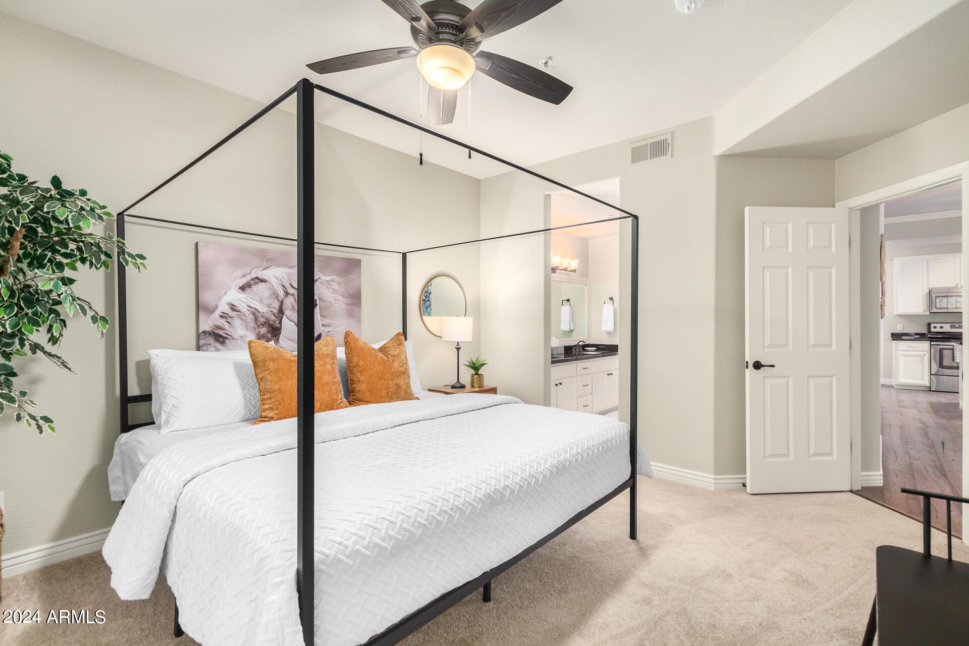 8653 E ROYAL PALM Road, 1018