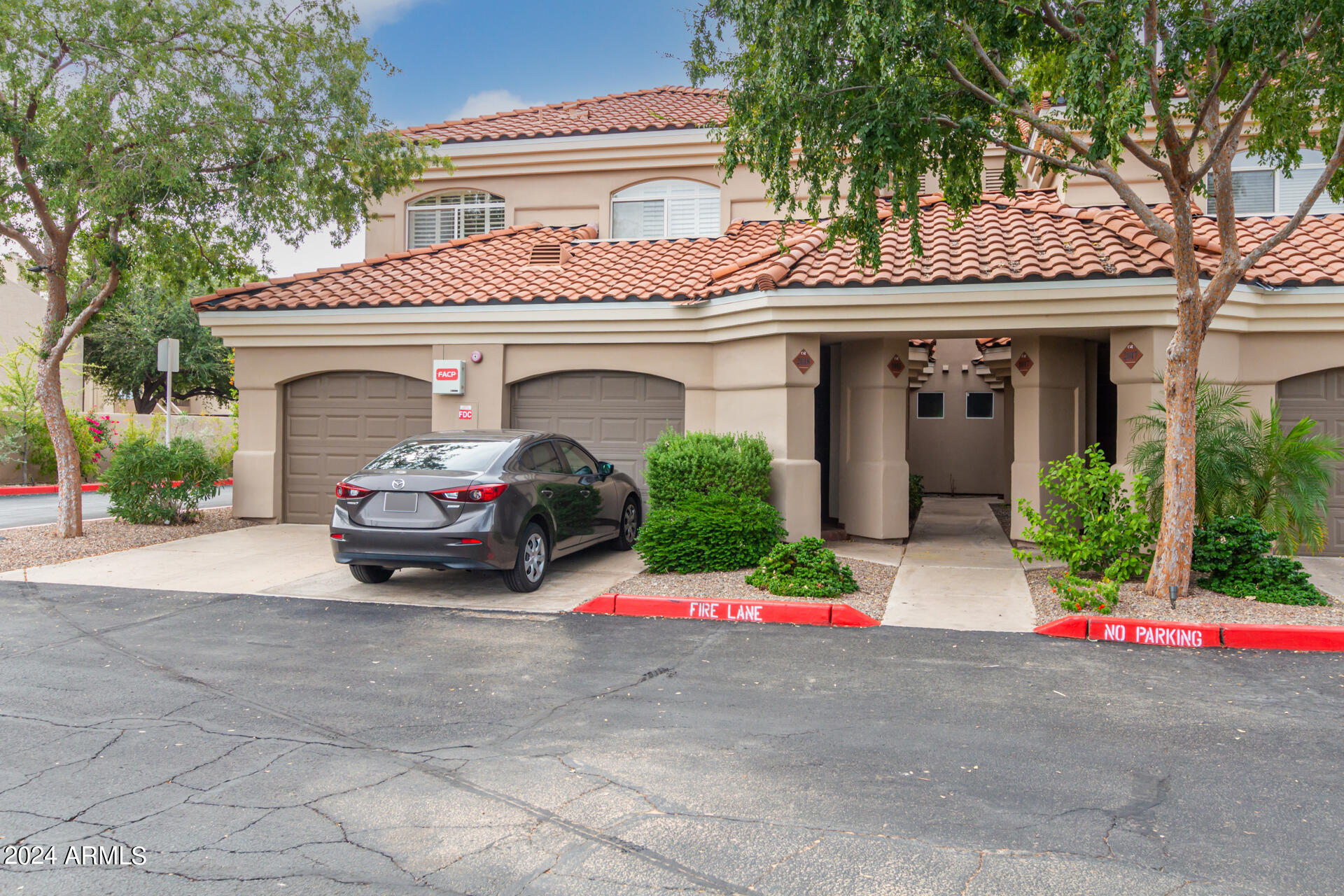 8653 E ROYAL PALM Road, 1018