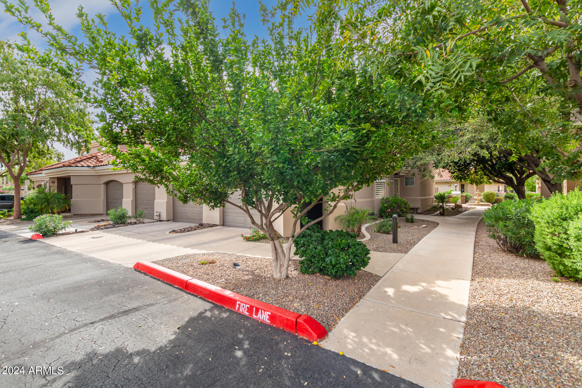 8653 E ROYAL PALM Road, 1018