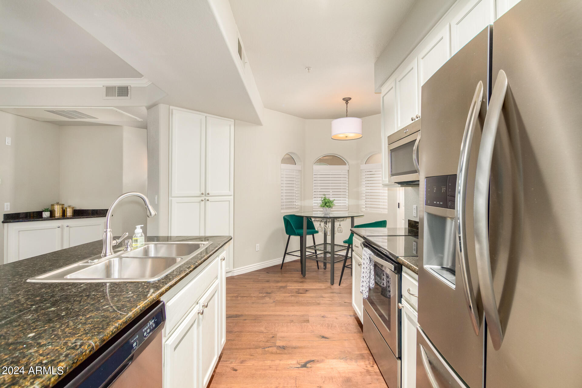 8653 E ROYAL PALM Road, 1018