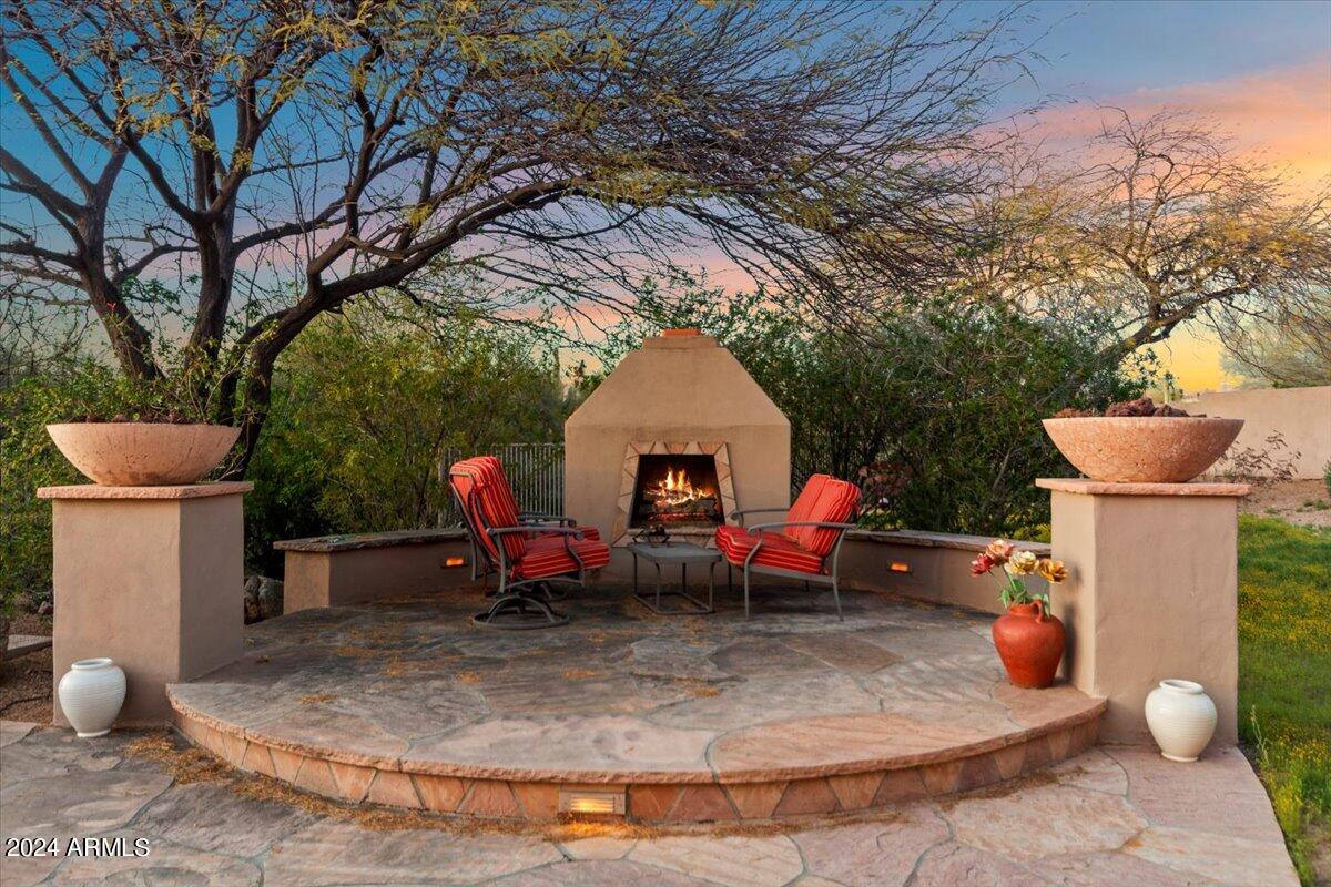 7032 E BALANCING ROCK Road
