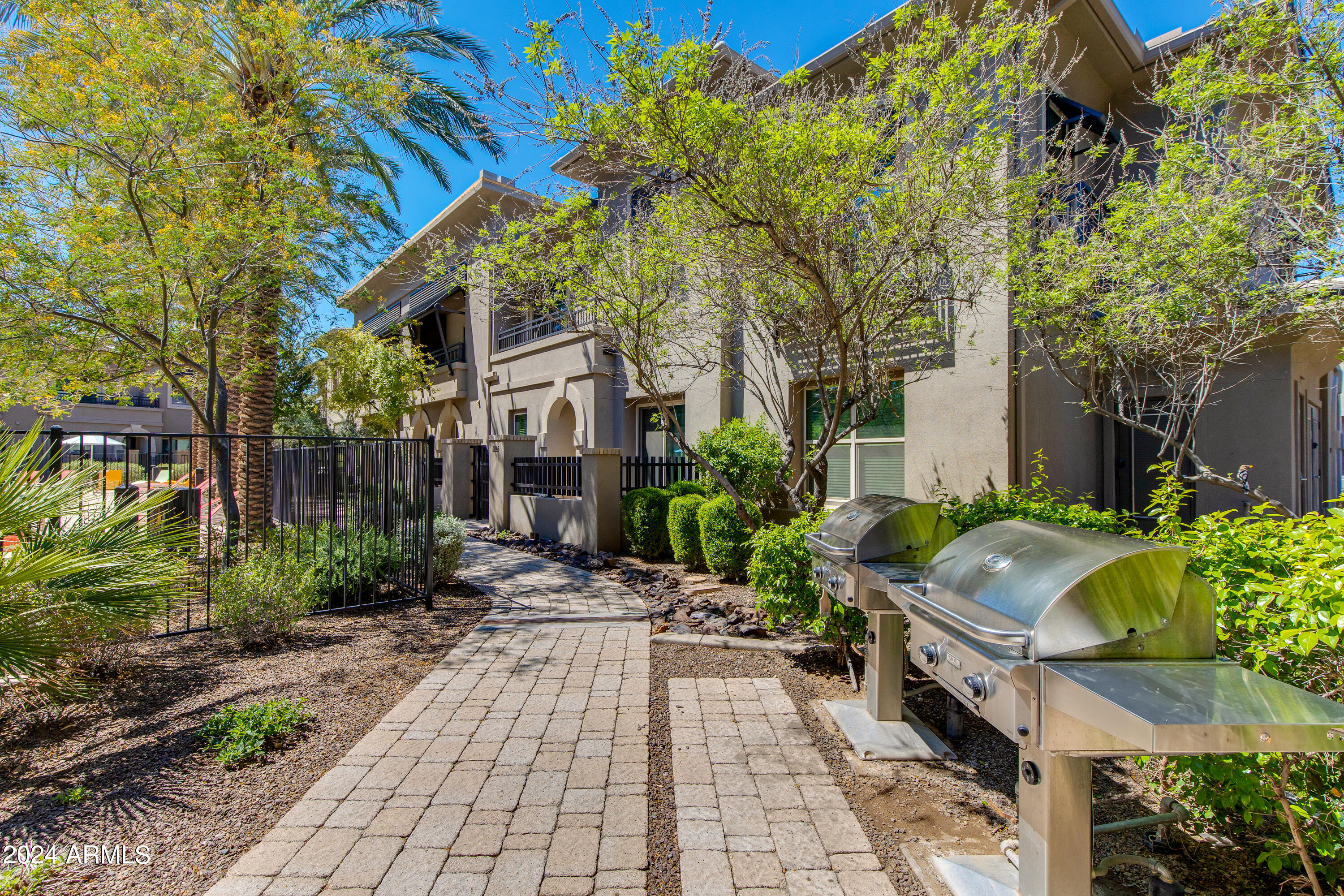 6565 E THOMAS Road, 1044