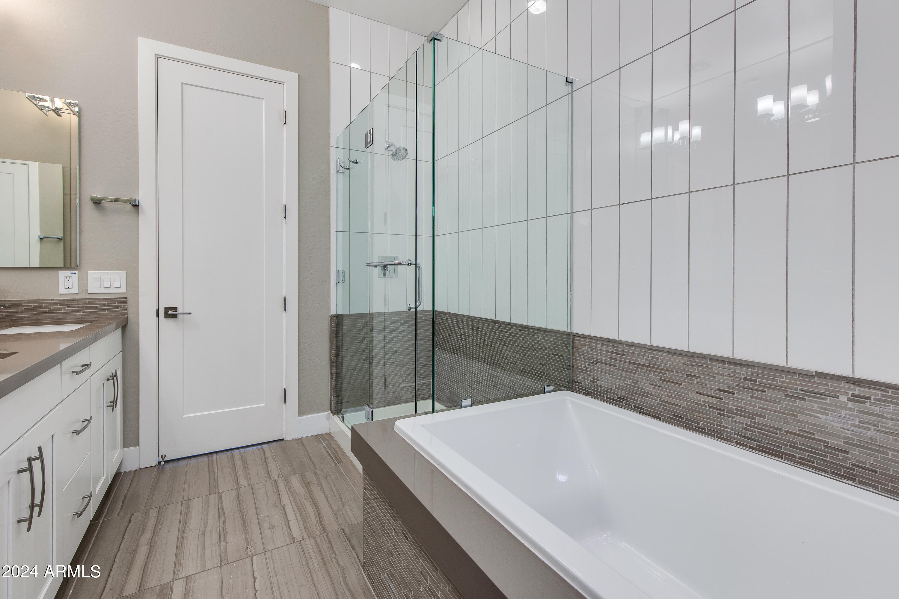 6565 E THOMAS Road, 1044