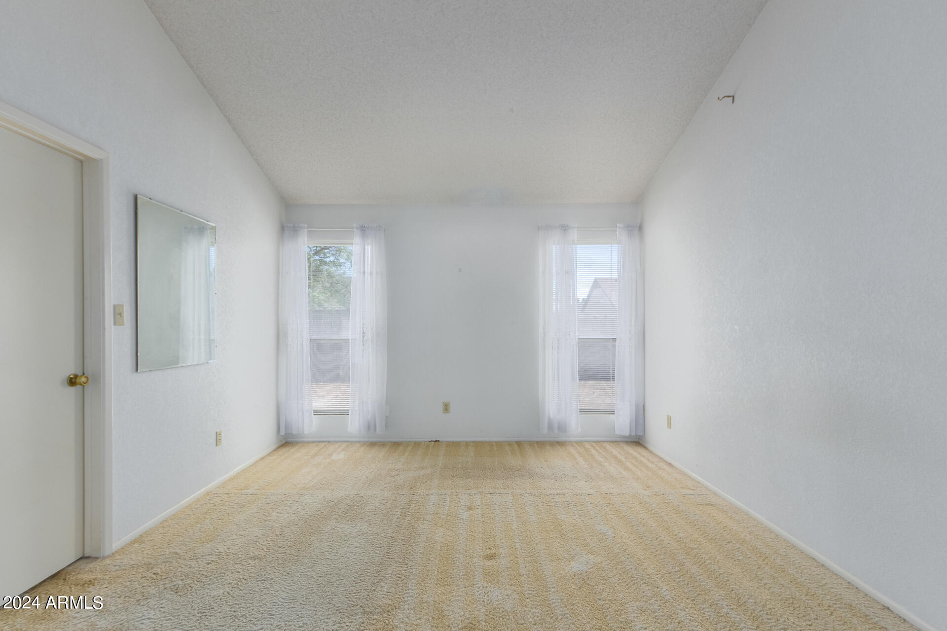 1405 W MARLBORO Drive