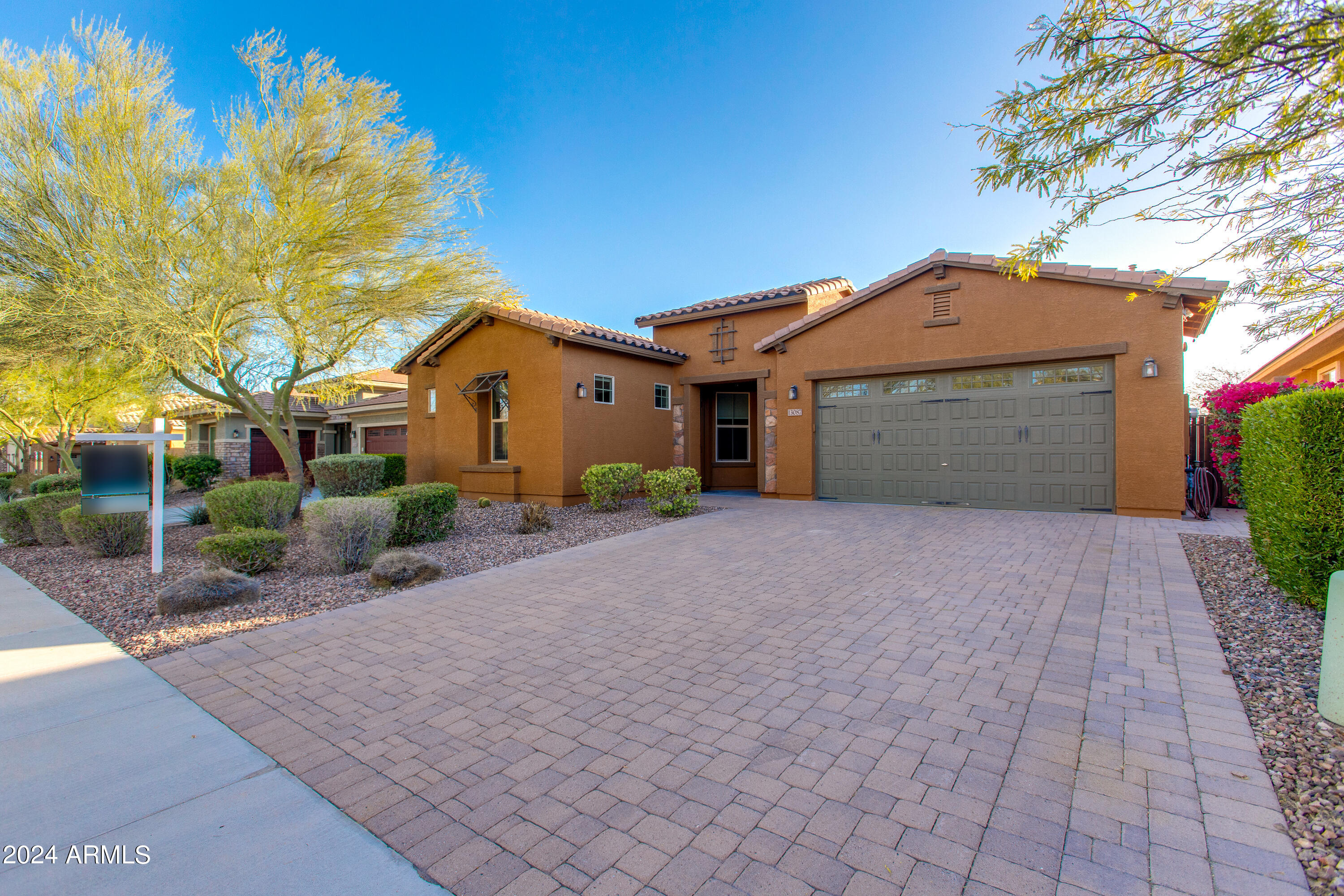 13087 W Whisper Rock Trail