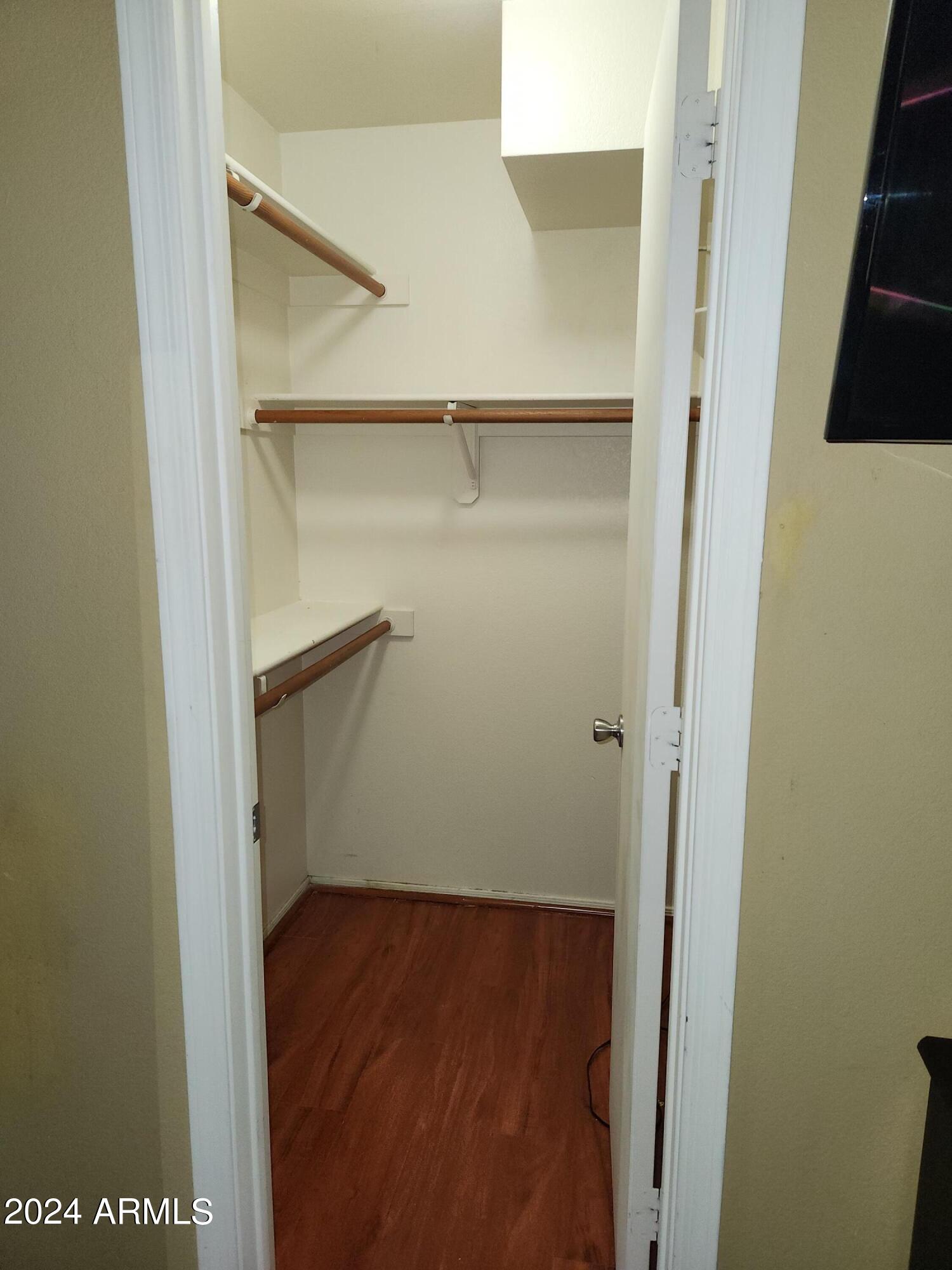 1880 E MORTEN Avenue, 109