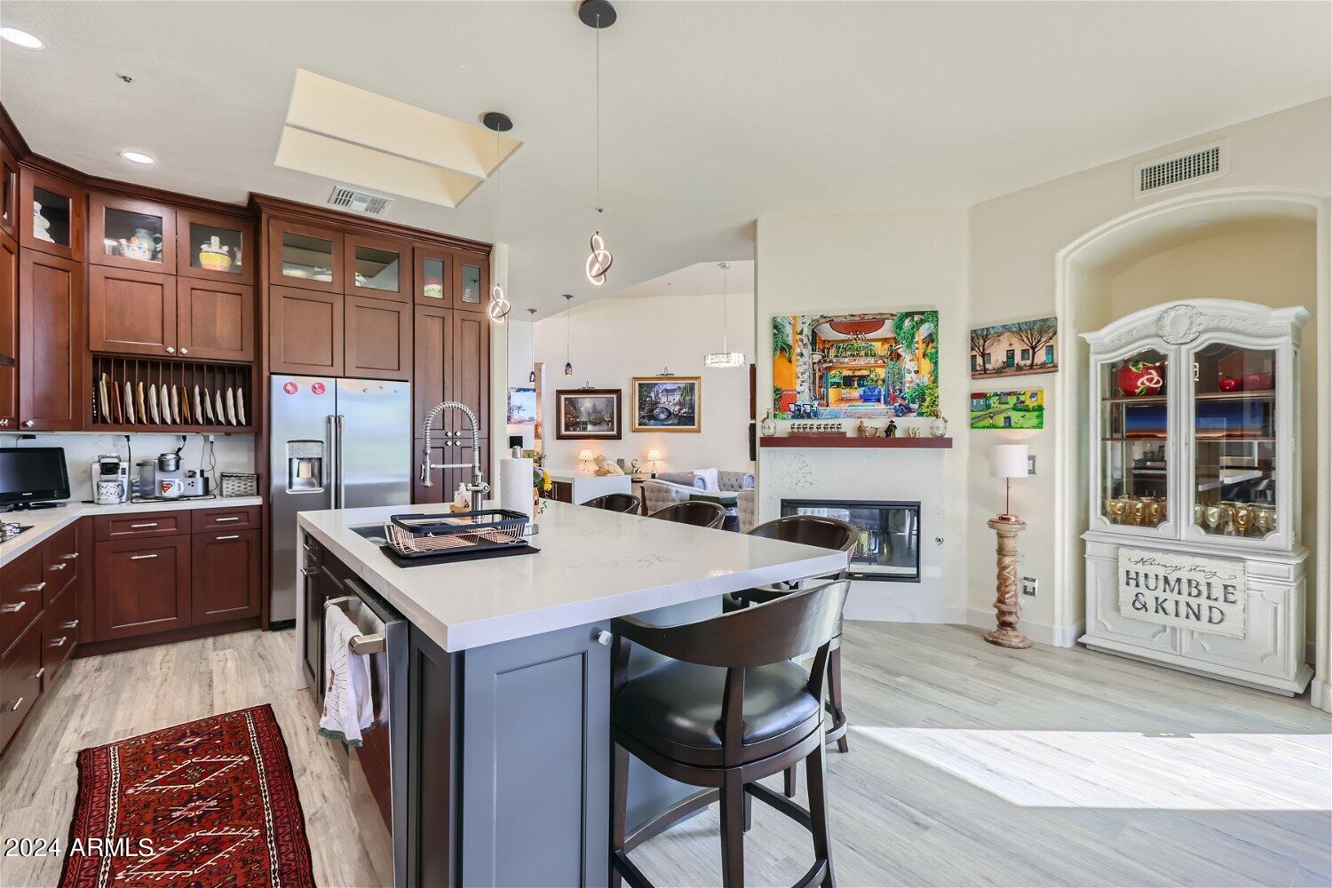 7705 E DOUBLETREE RANCH Road 7