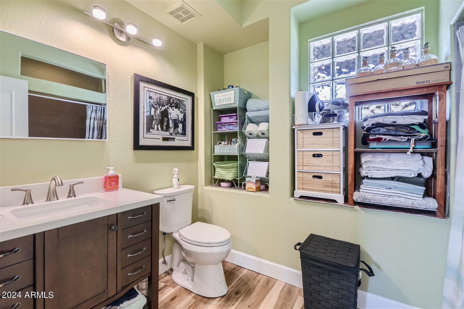 7705 E DOUBLETREE RANCH Road 7