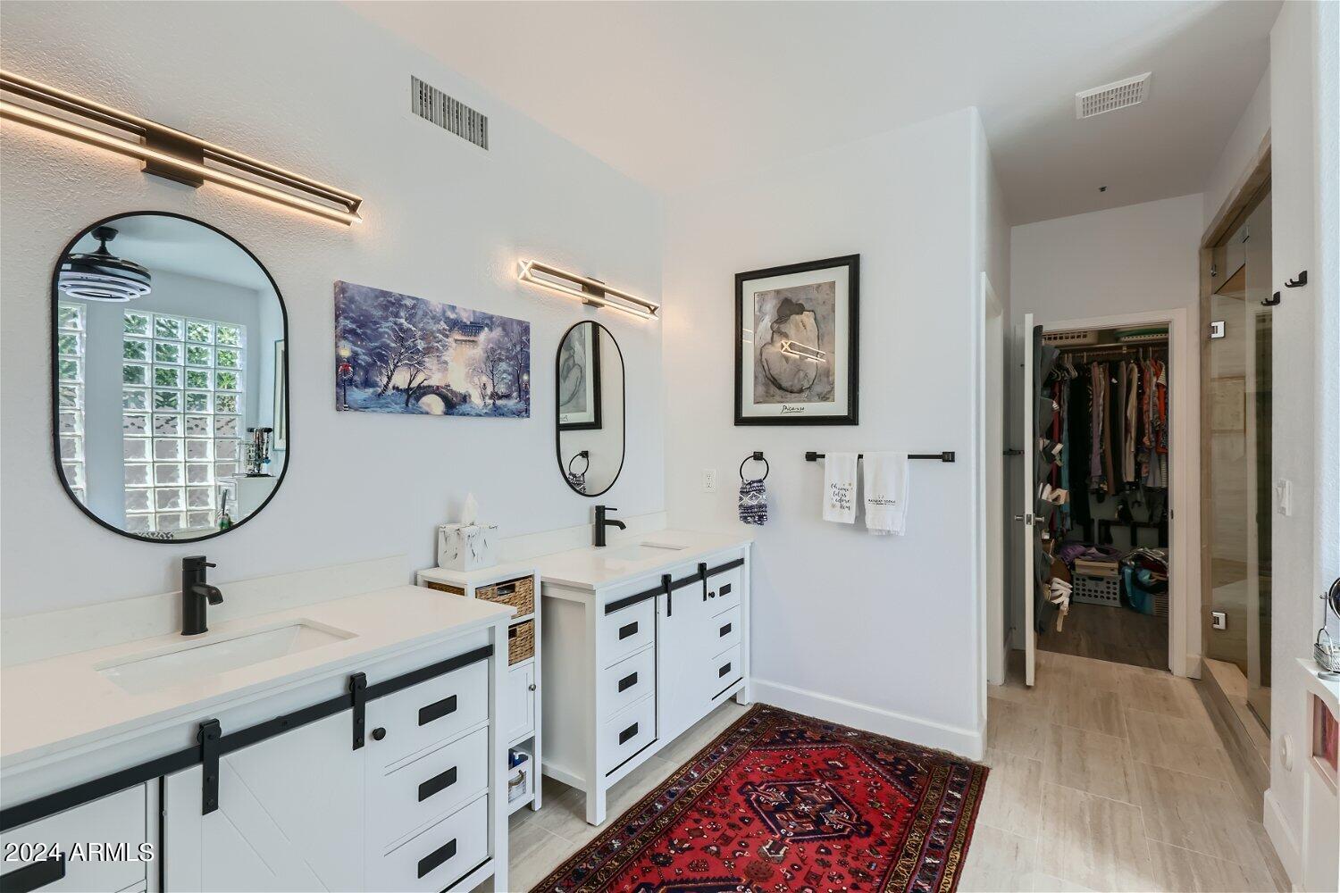7705 E DOUBLETREE RANCH Road 7