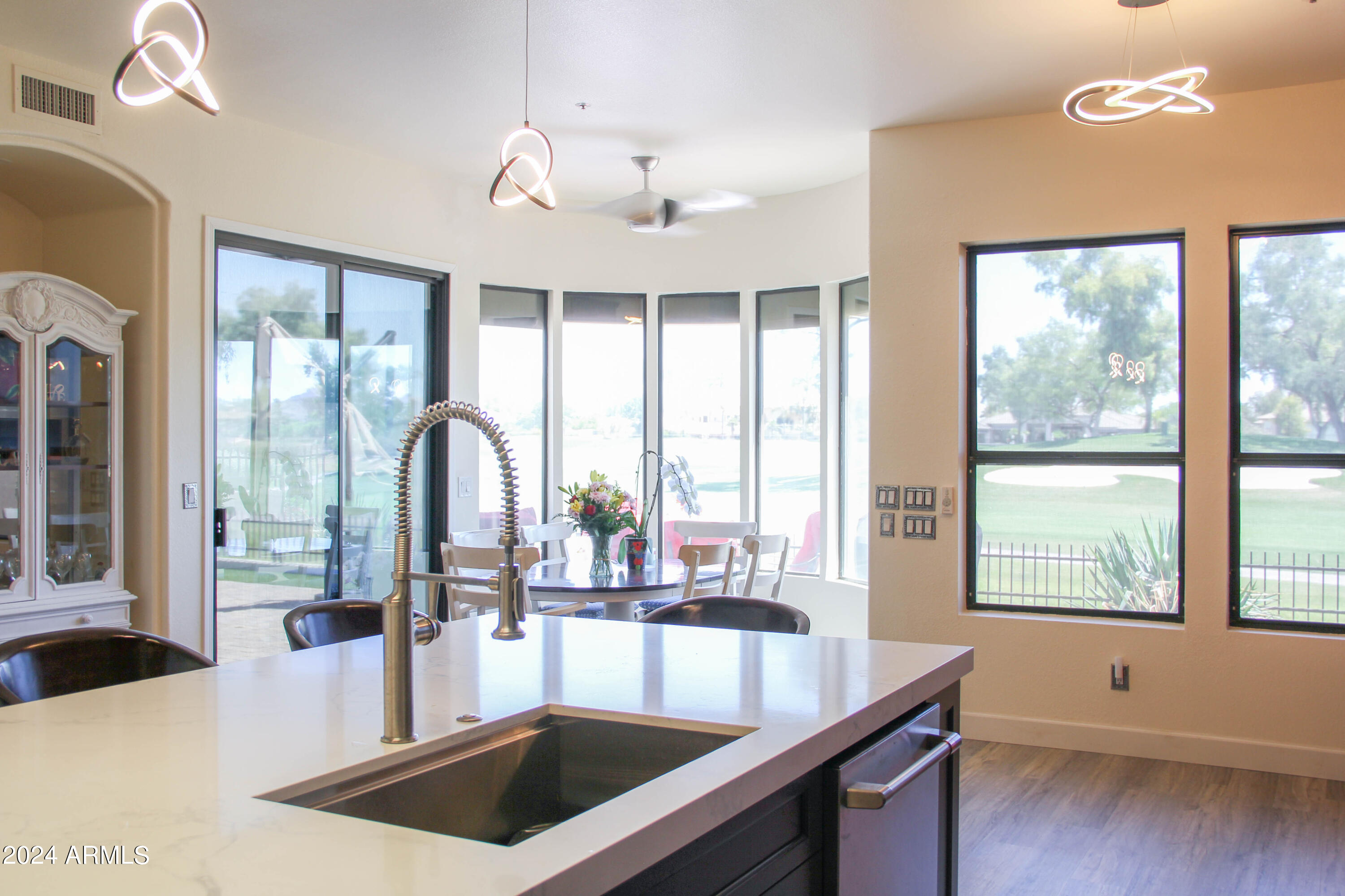 7705 E DOUBLETREE RANCH Road 7