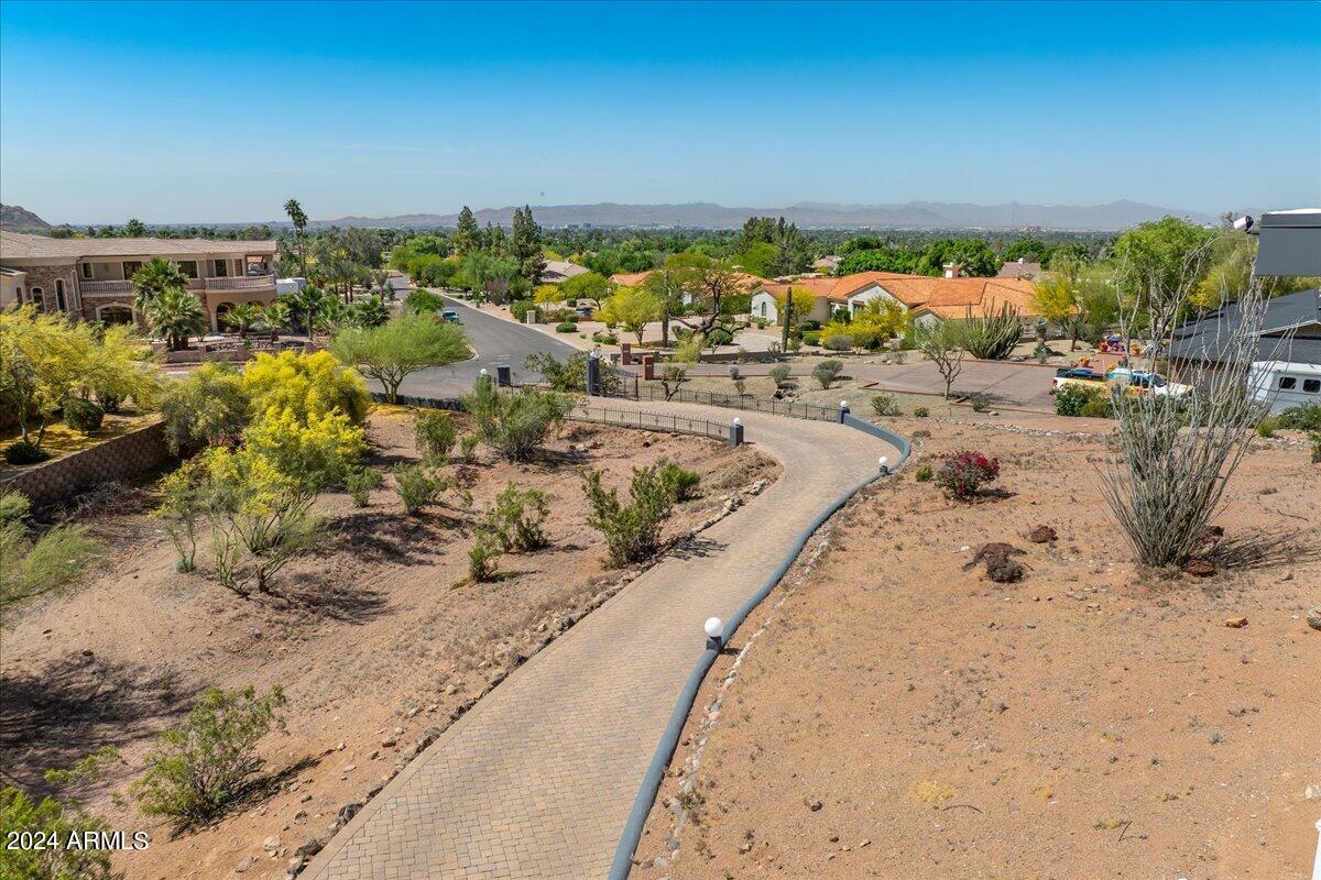 5302 E WONDERVIEW Road