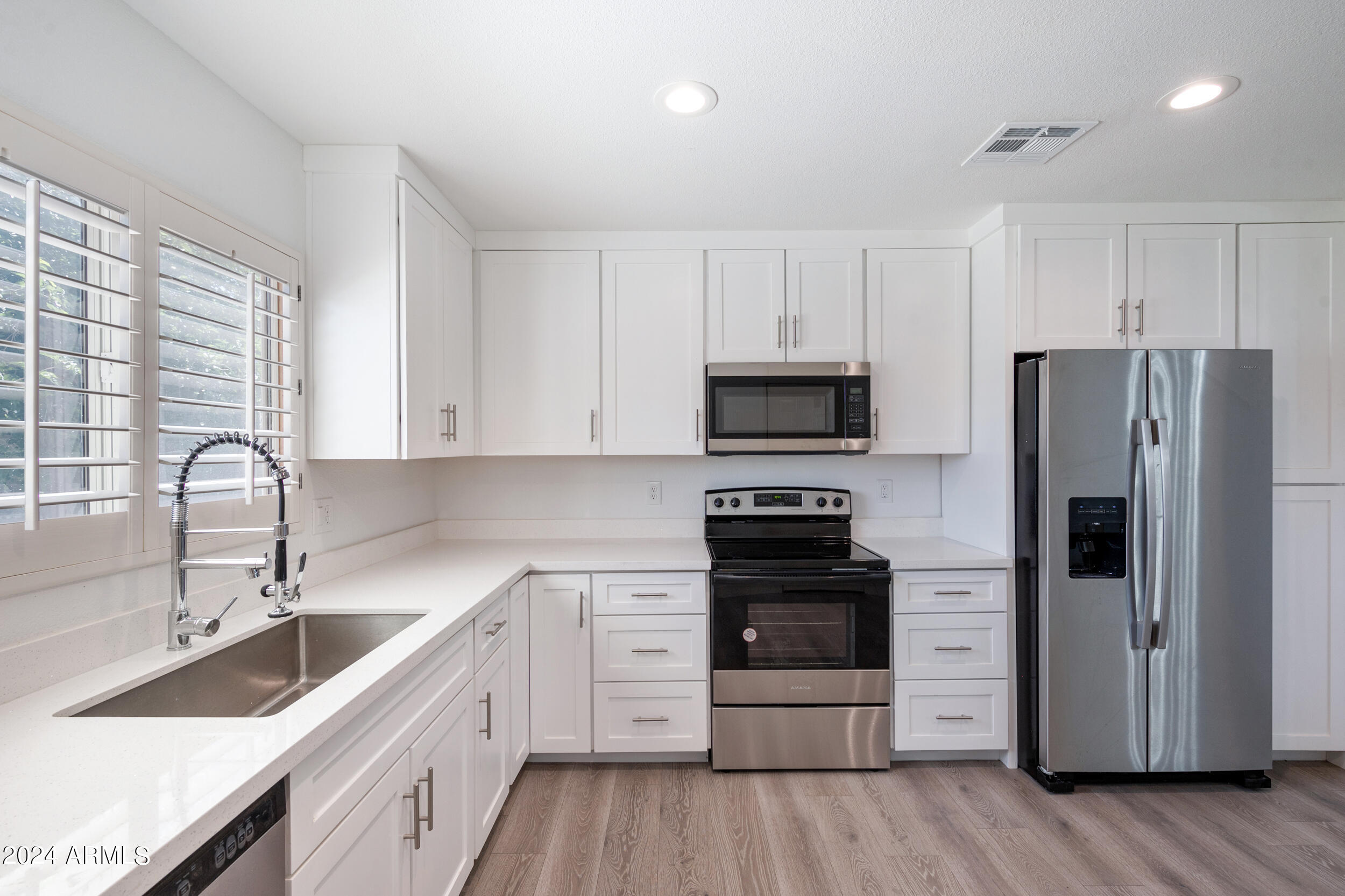 1308 N CENTER Avenue