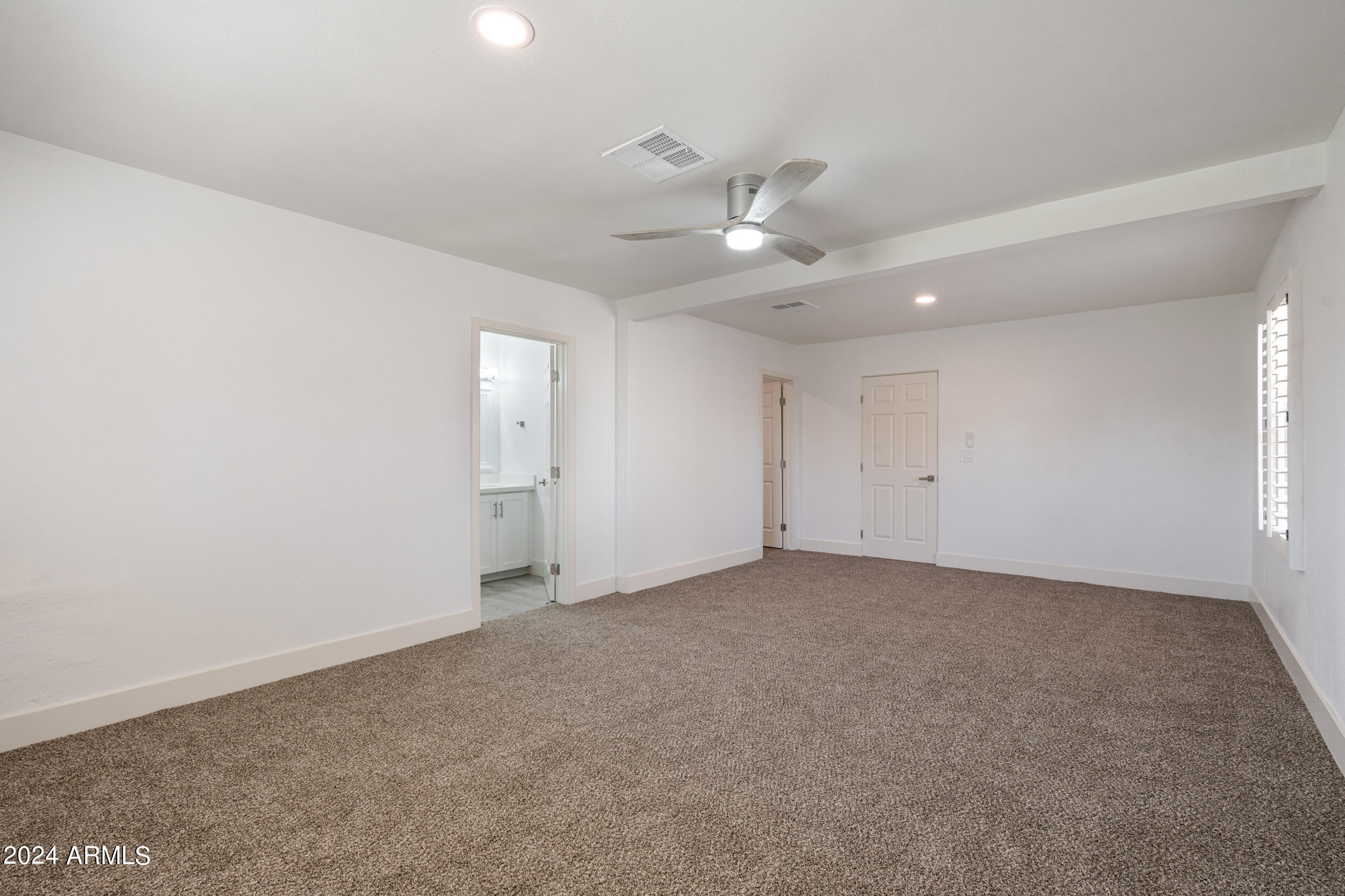 1308 N CENTER Avenue