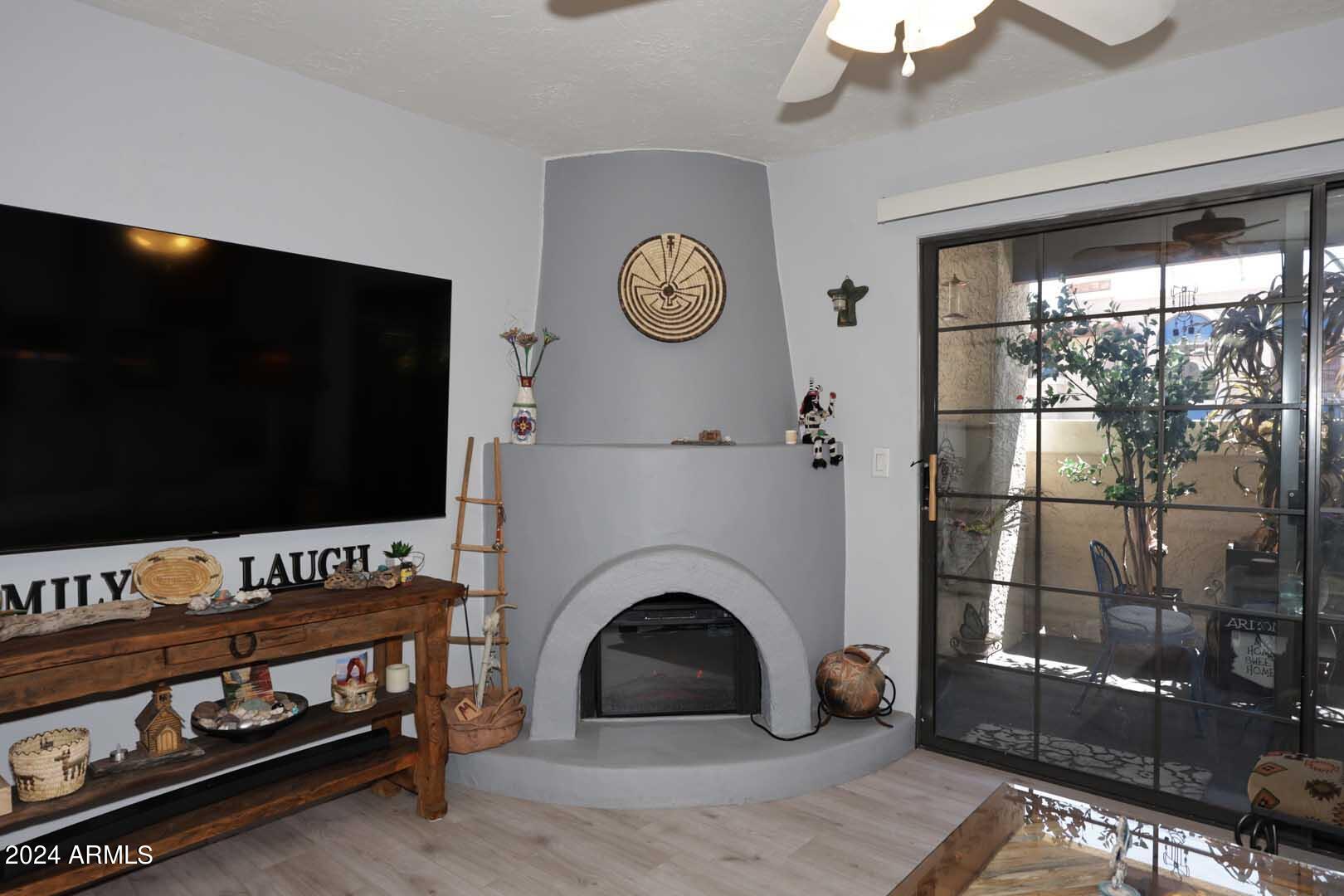 7557 N DREAMY DRAW Drive, 152