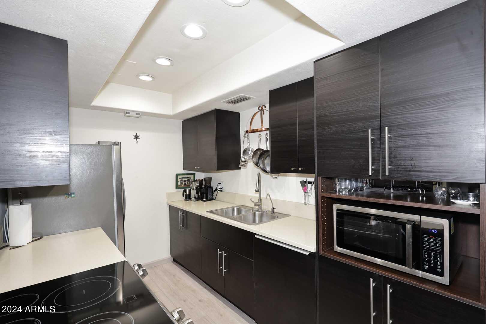 7557 N DREAMY DRAW Drive, 152