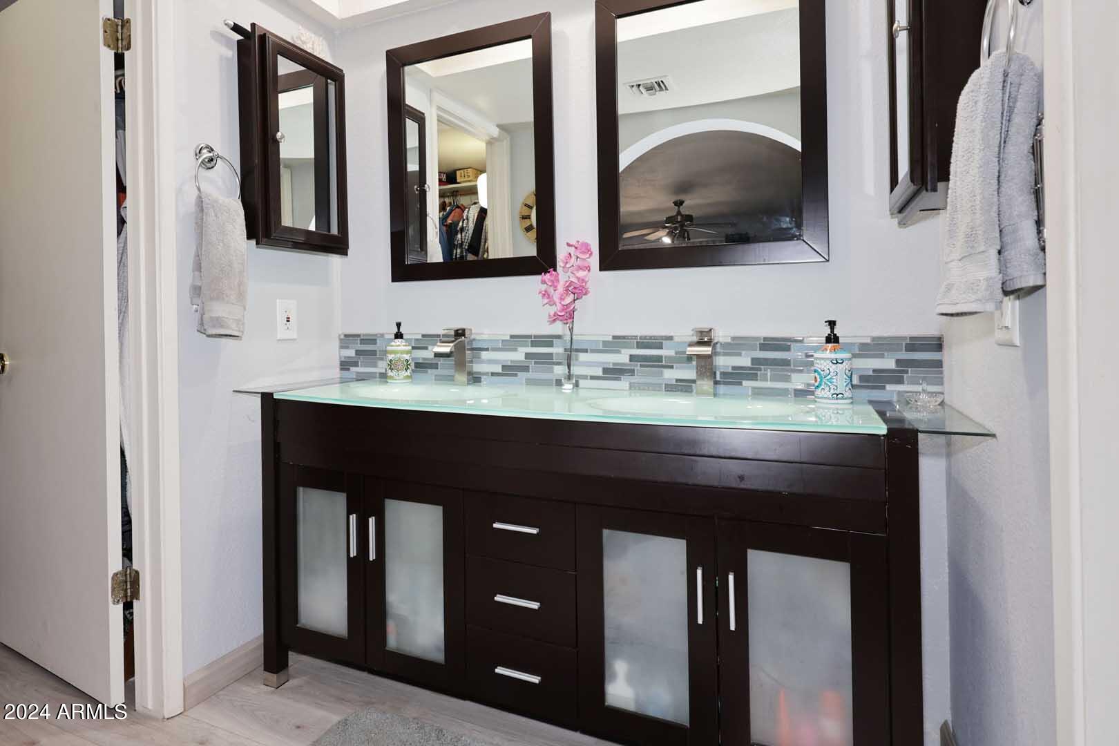 7557 N DREAMY DRAW Drive, 152