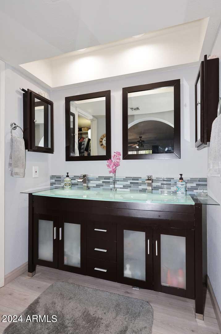 7557 N DREAMY DRAW Drive, 152