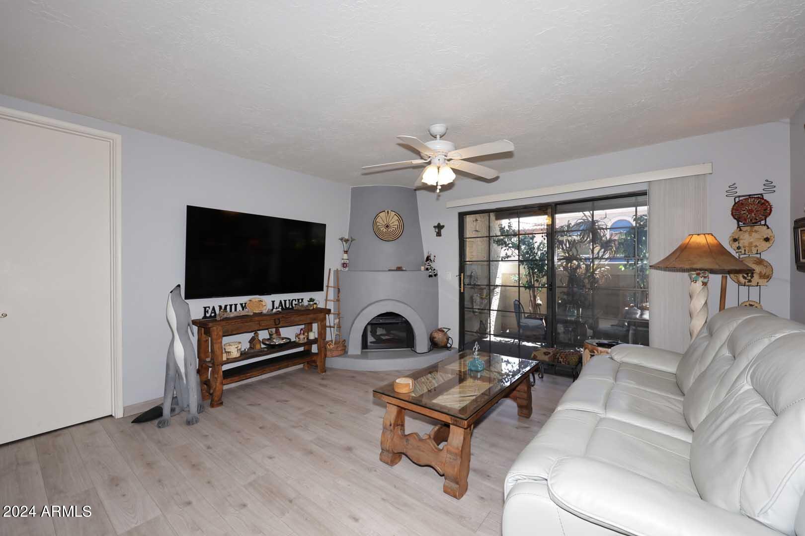 7557 N DREAMY DRAW Drive, 152