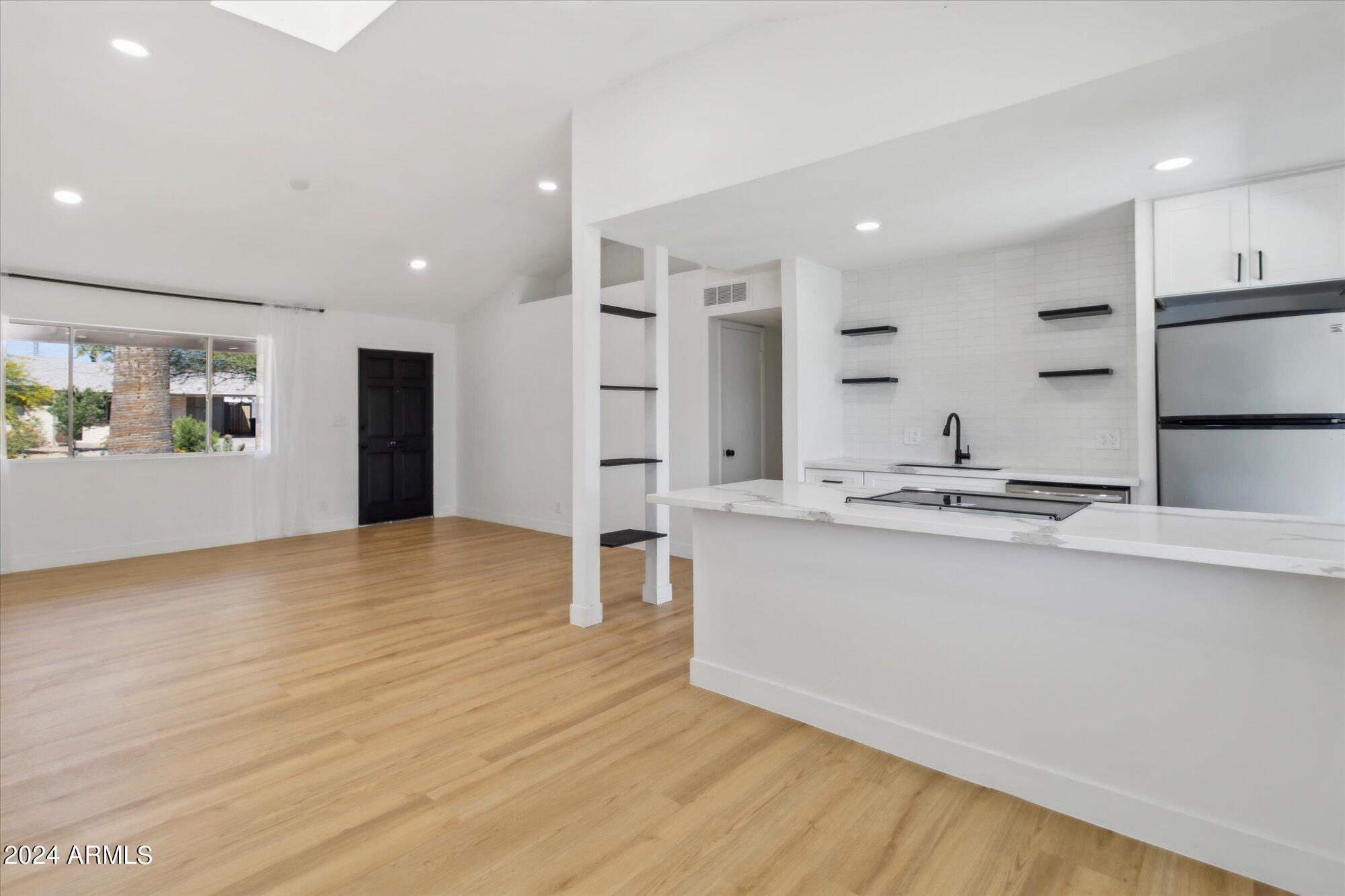 1645 N CAMELLIA Street