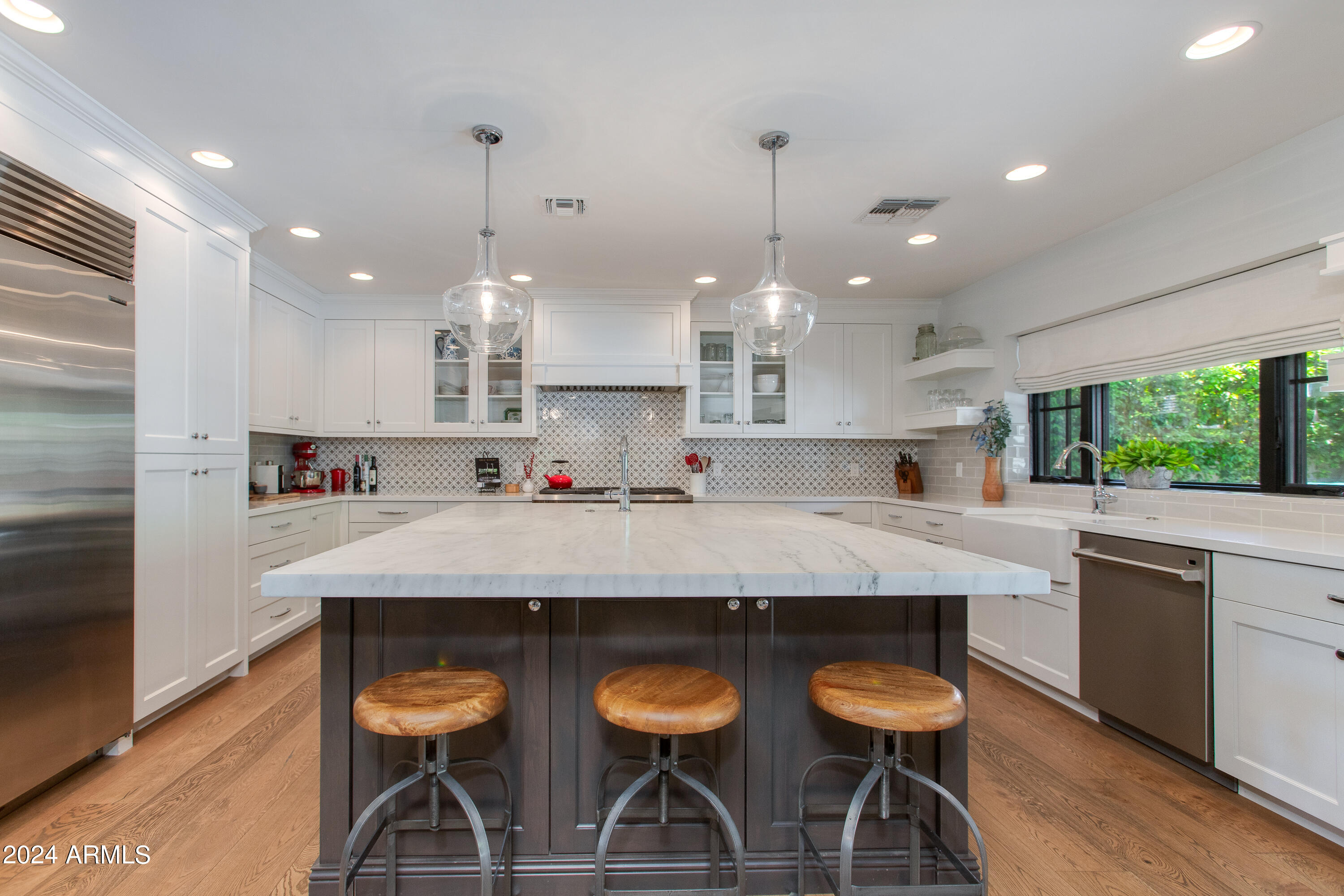 3628 N 49TH Place