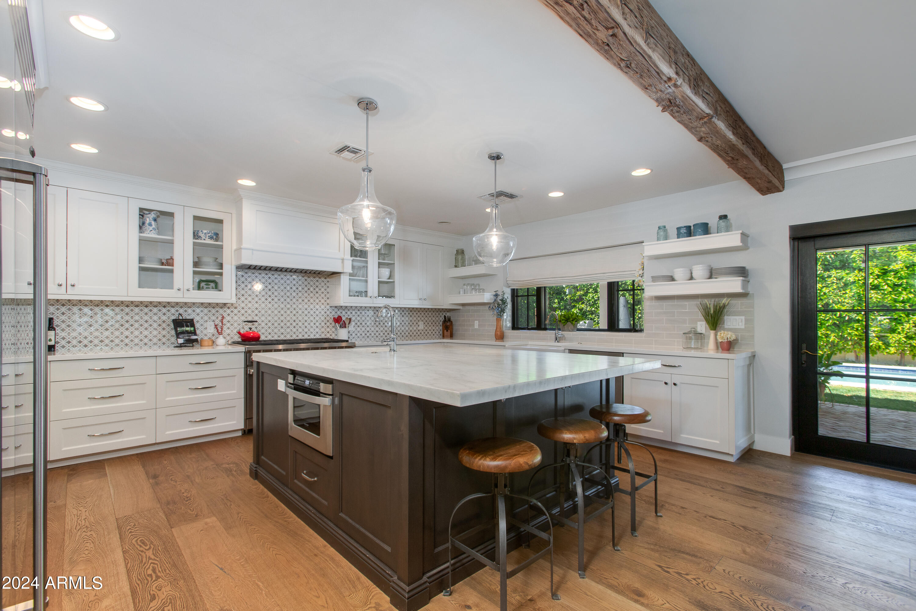 3628 N 49TH Place
